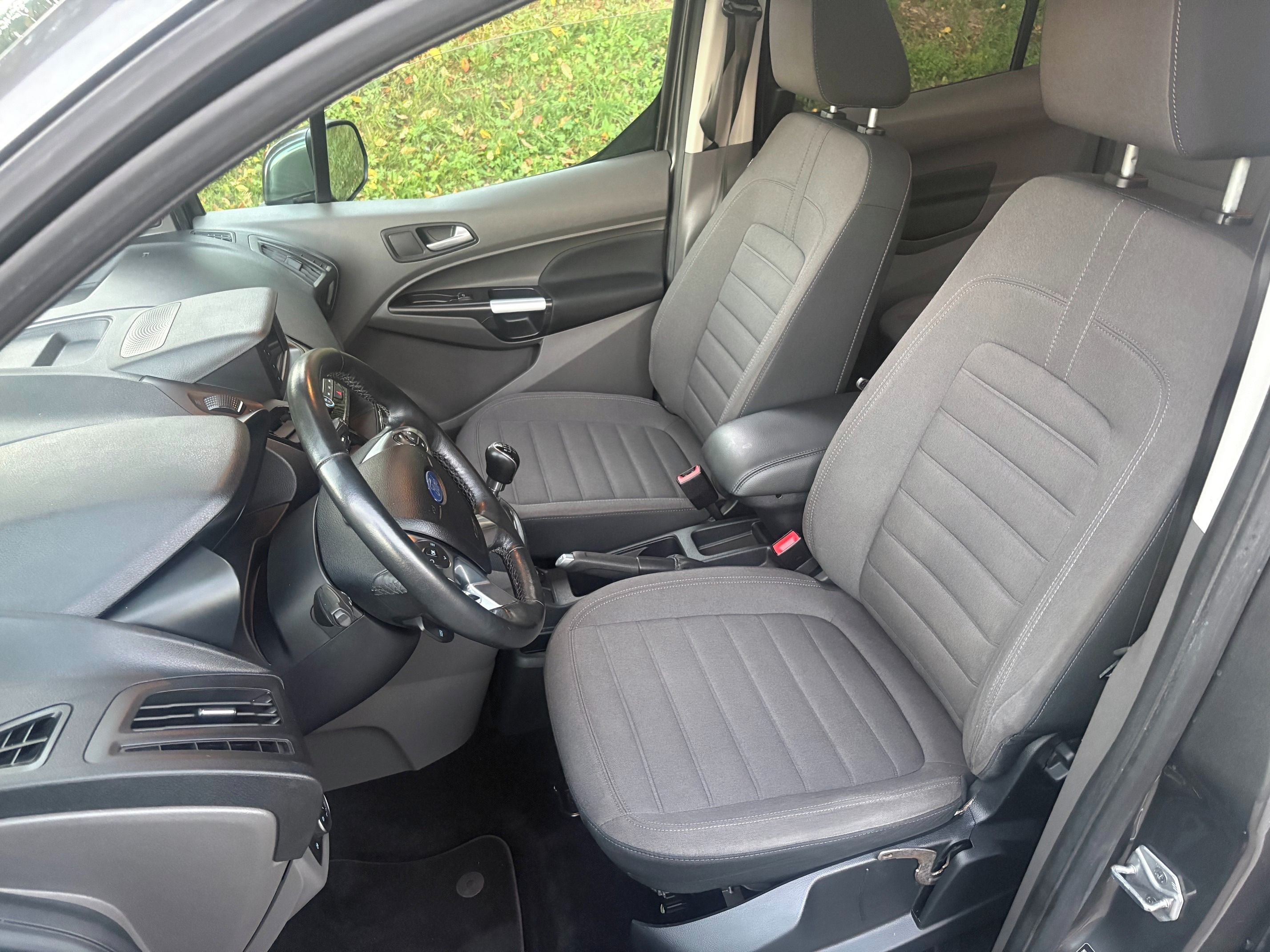 Ford Tourneo Connect - fotka 6