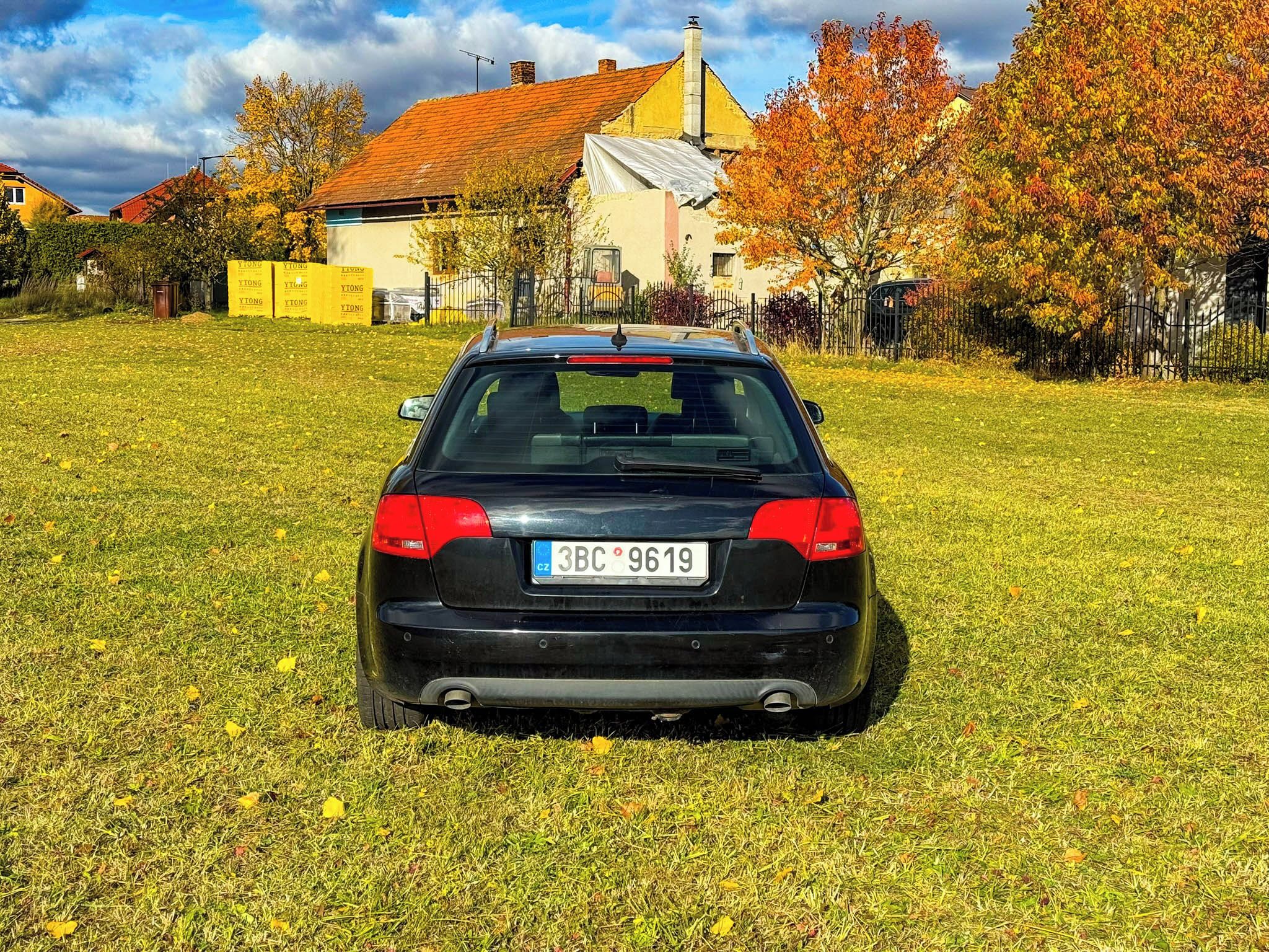 Audi A4 Avant, 3.0TDi quattro manuál - fotka 4