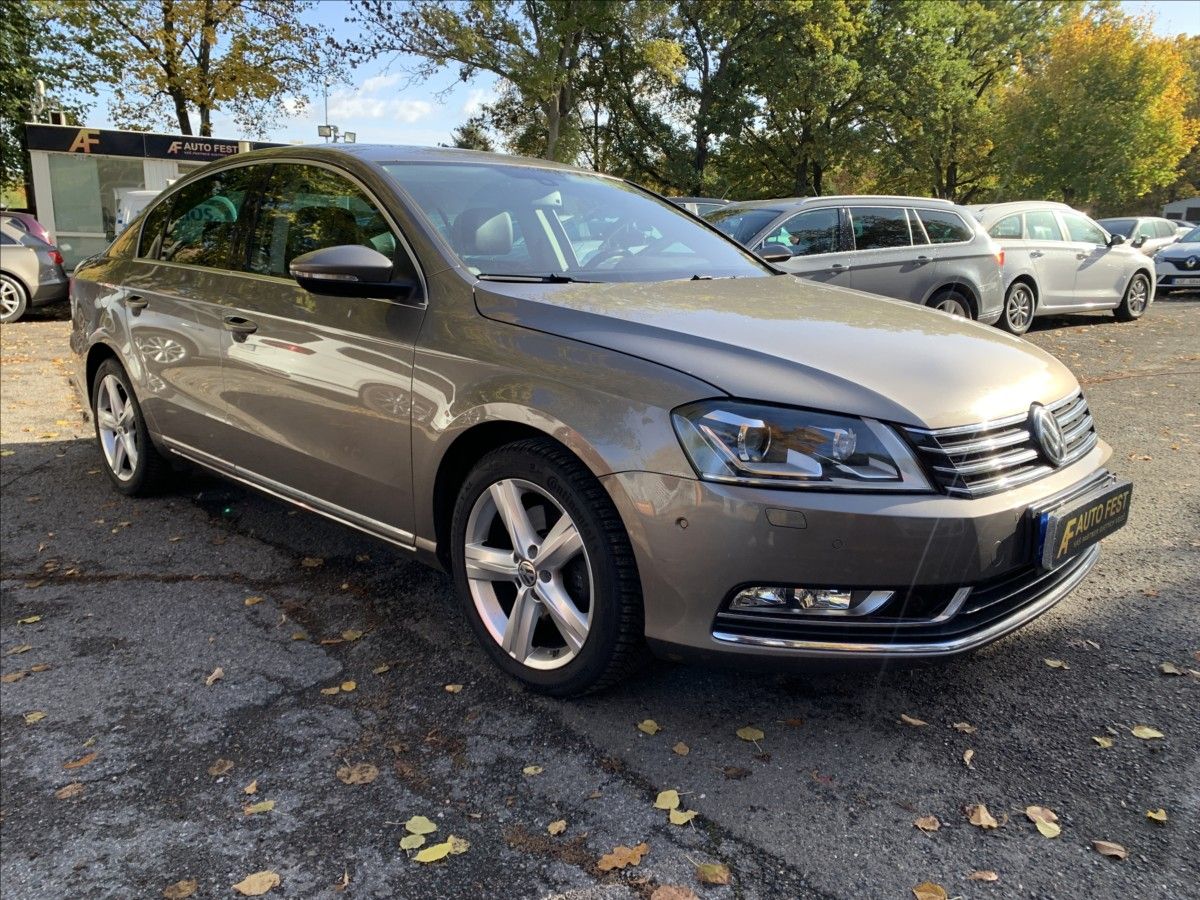Volkswagen Passat, 2,0 TSI HIGHLINE,SERVISKA - fotka 3