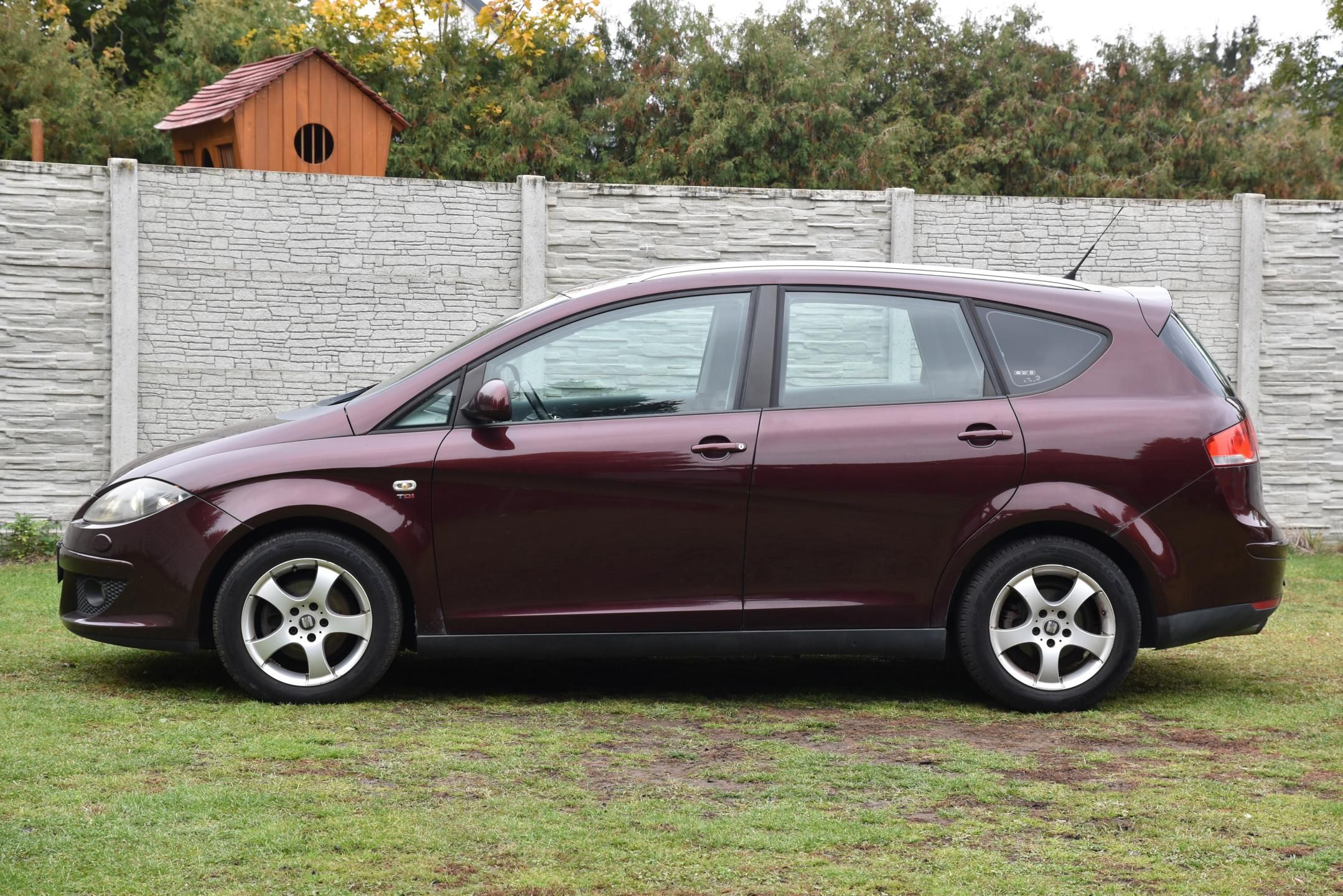 Seat Altea, XL 2.0 TDi DSG6,XENON,KLIMA,AL - fotka 5