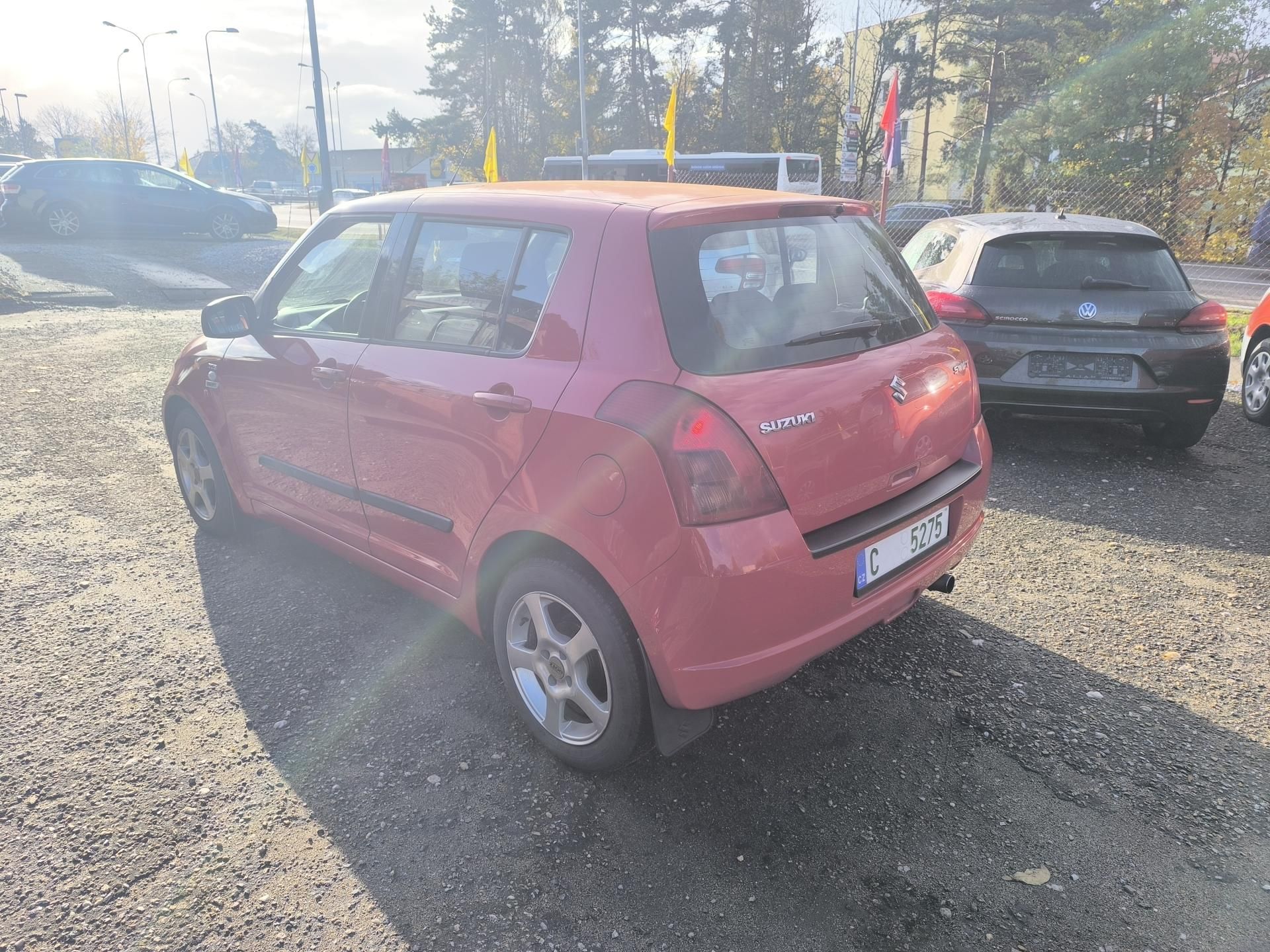 Suzuki Swift, 1.3 DDiS DOL.KM,1. MAJITEL - fotka 4