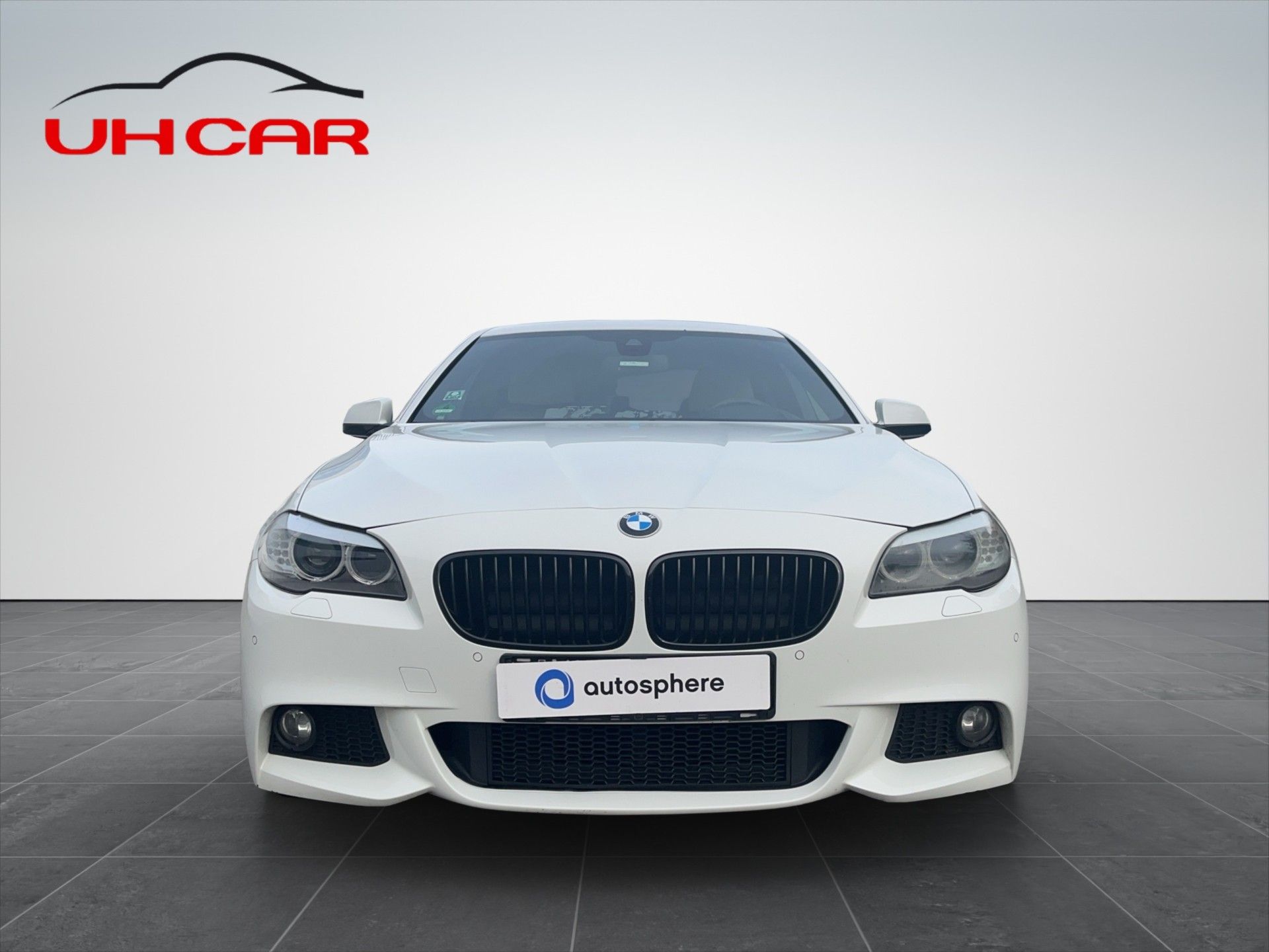 BMW Řada 5, 3,0   530 D xDrive - fotka 2
