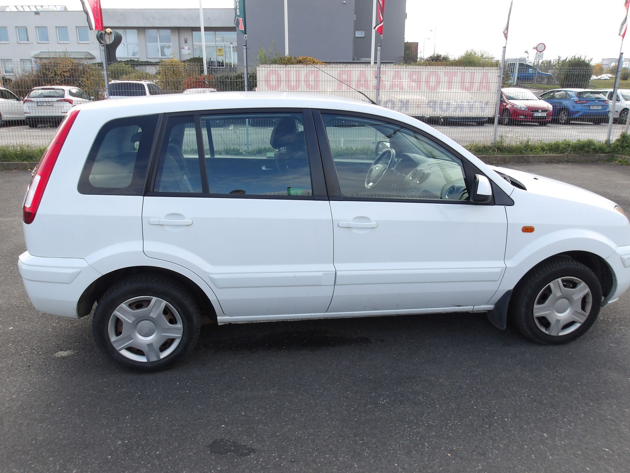 Ford Fusion, 1,4i 55kW Naj. 75000km - fotka 6