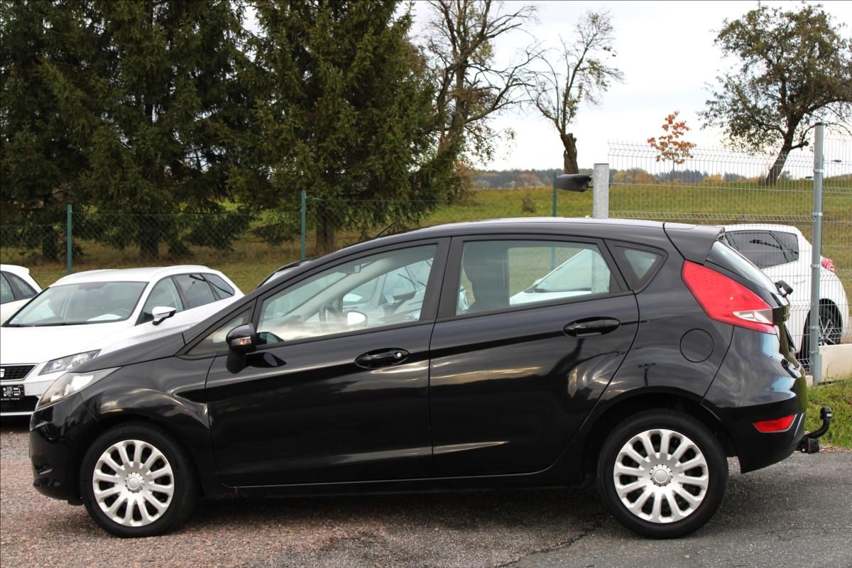 Ford Fiesta, 1,3 60kW serviska, 1.majitel - fotka 5