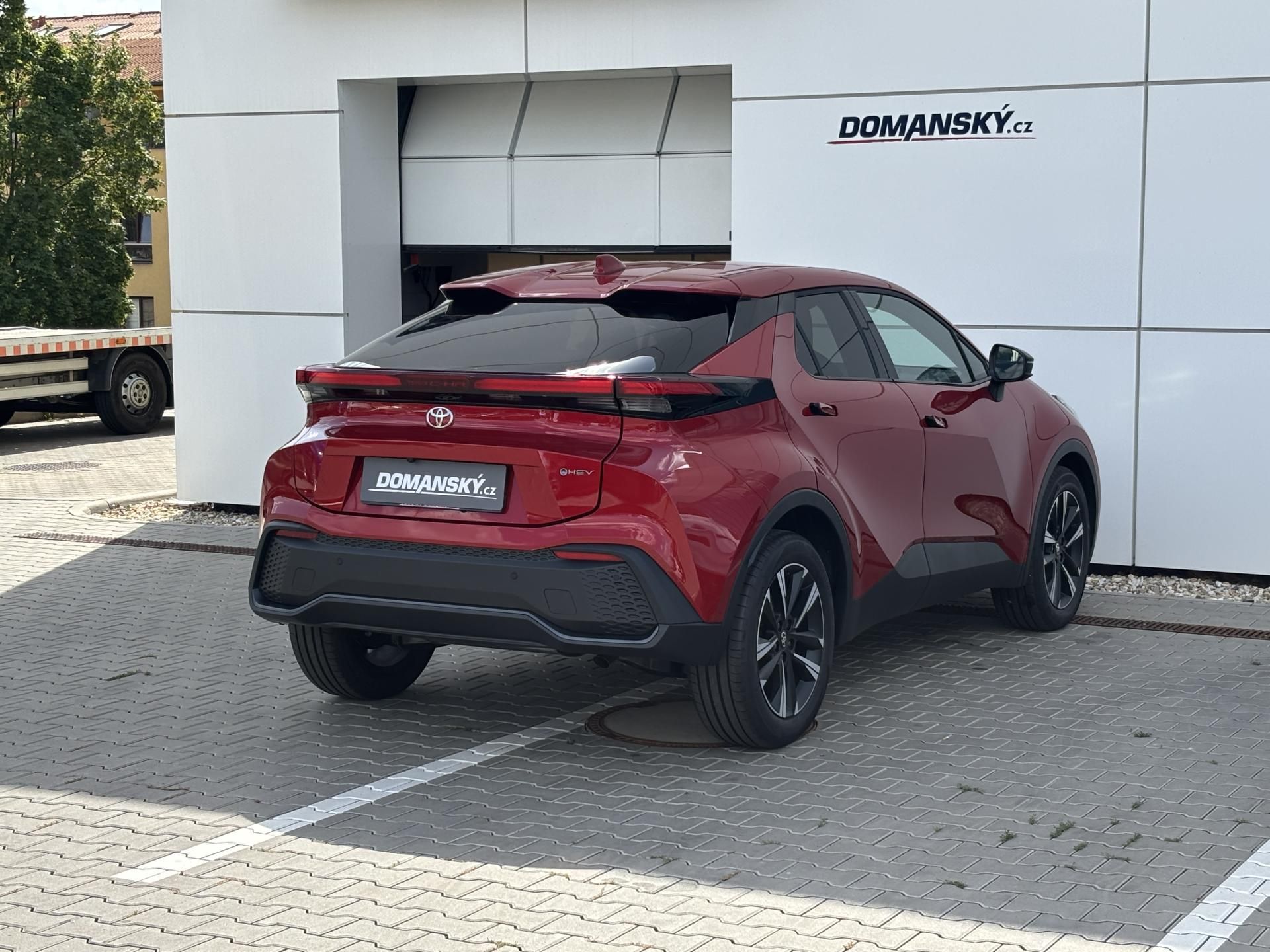 Toyota C-HR, STYLE 1,8 HEV AT - fotka 3