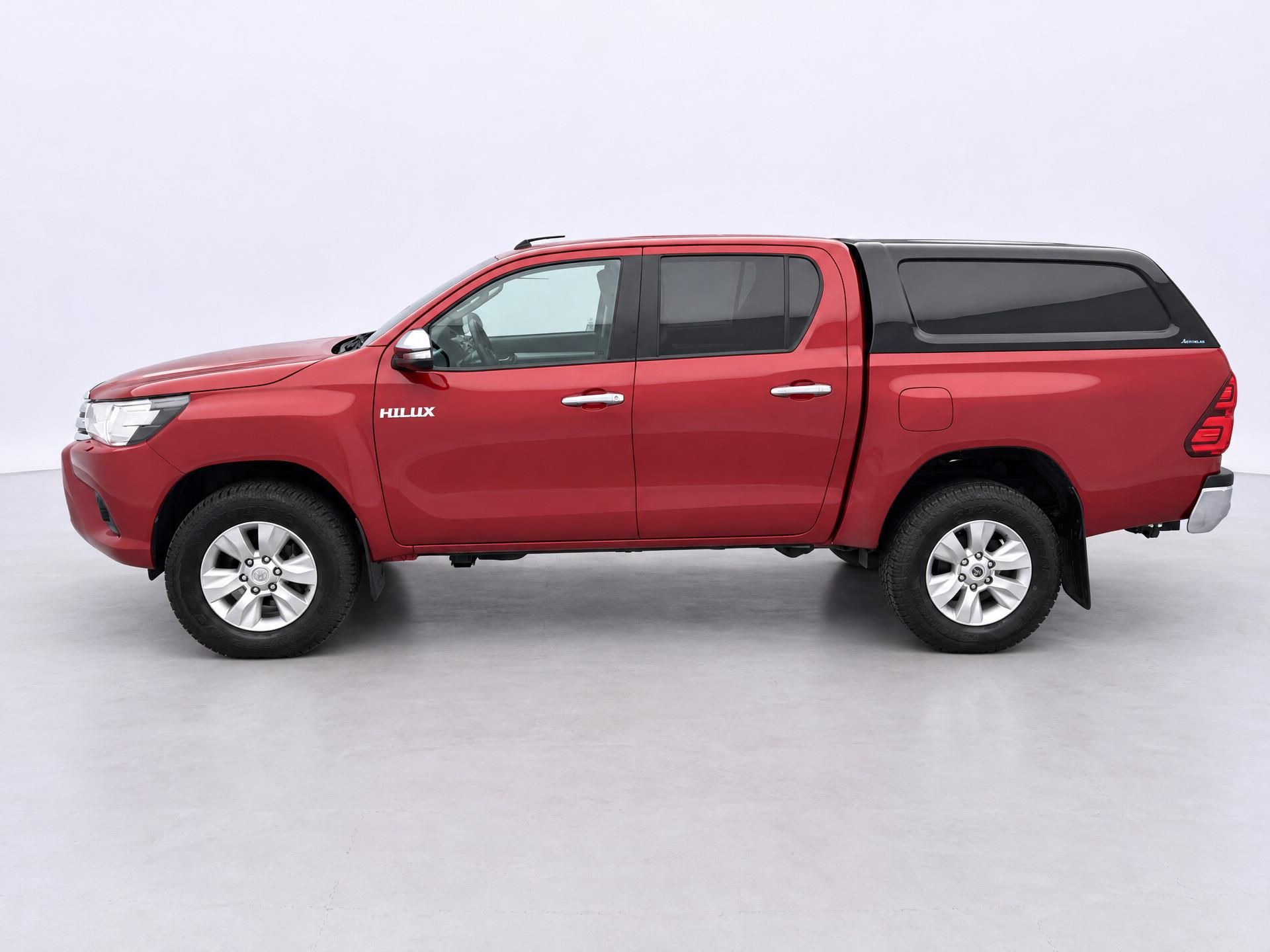 Toyota Hilux, 2,4 D-4D 110kW 4x4 Aut. CZ DPH - fotka 4