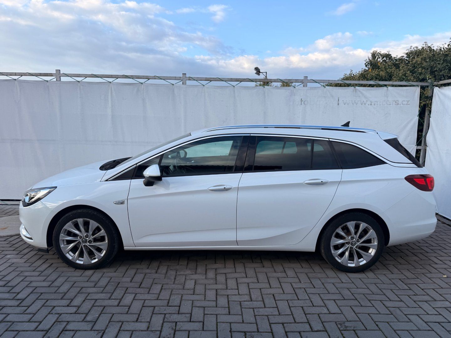 Opel Astra, 1,4 110kW*ČR*AUTOMAT*SERVISKA! - fotka 3