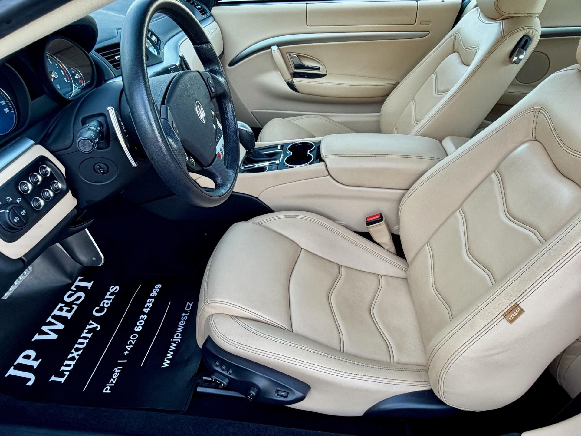 Maserati GranTurismo, S 4.7 V8 1. MAJITEL 33.222 km! - fotka 2