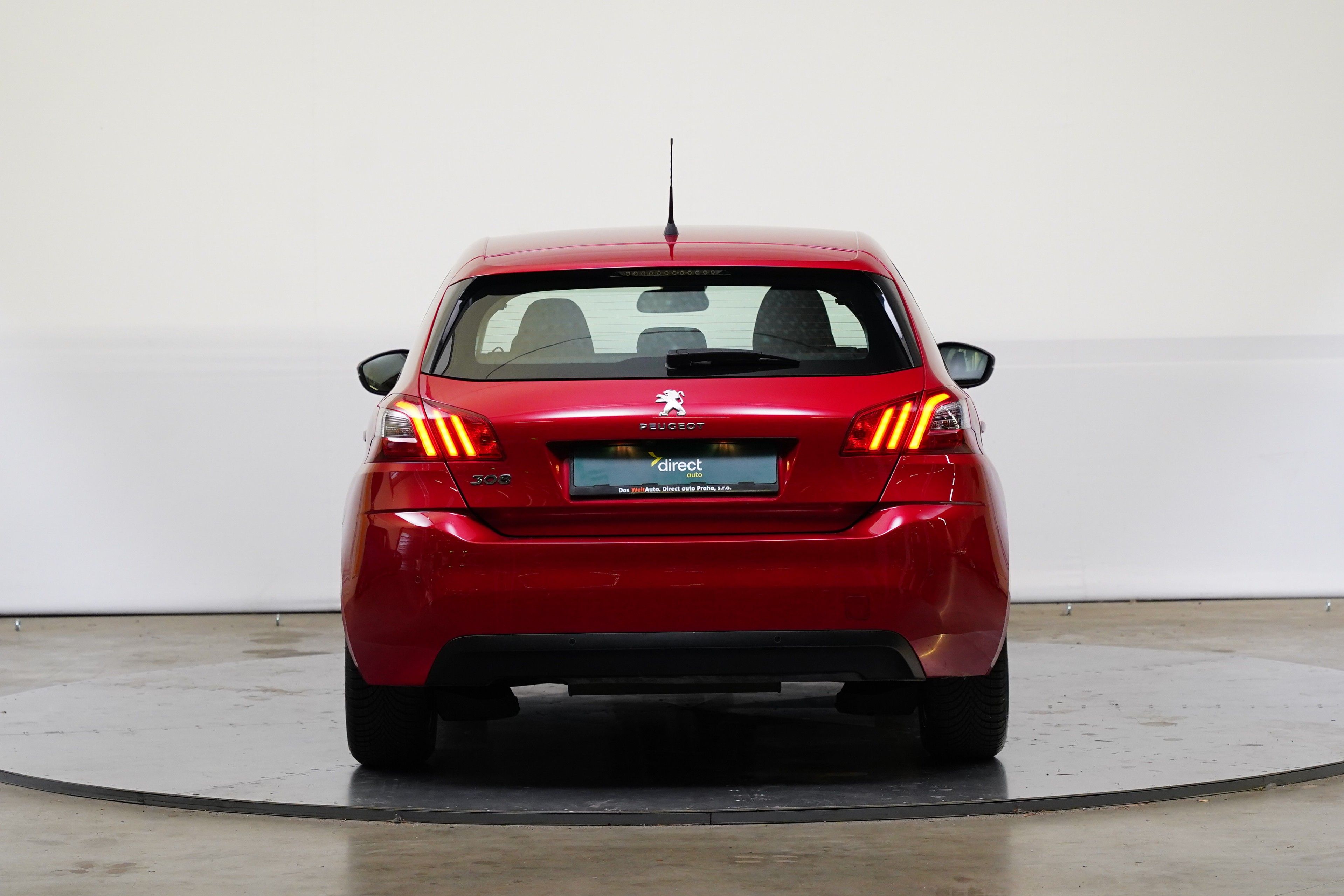 Peugeot 308, 1.2 PureTech 81 kW - fotka 6