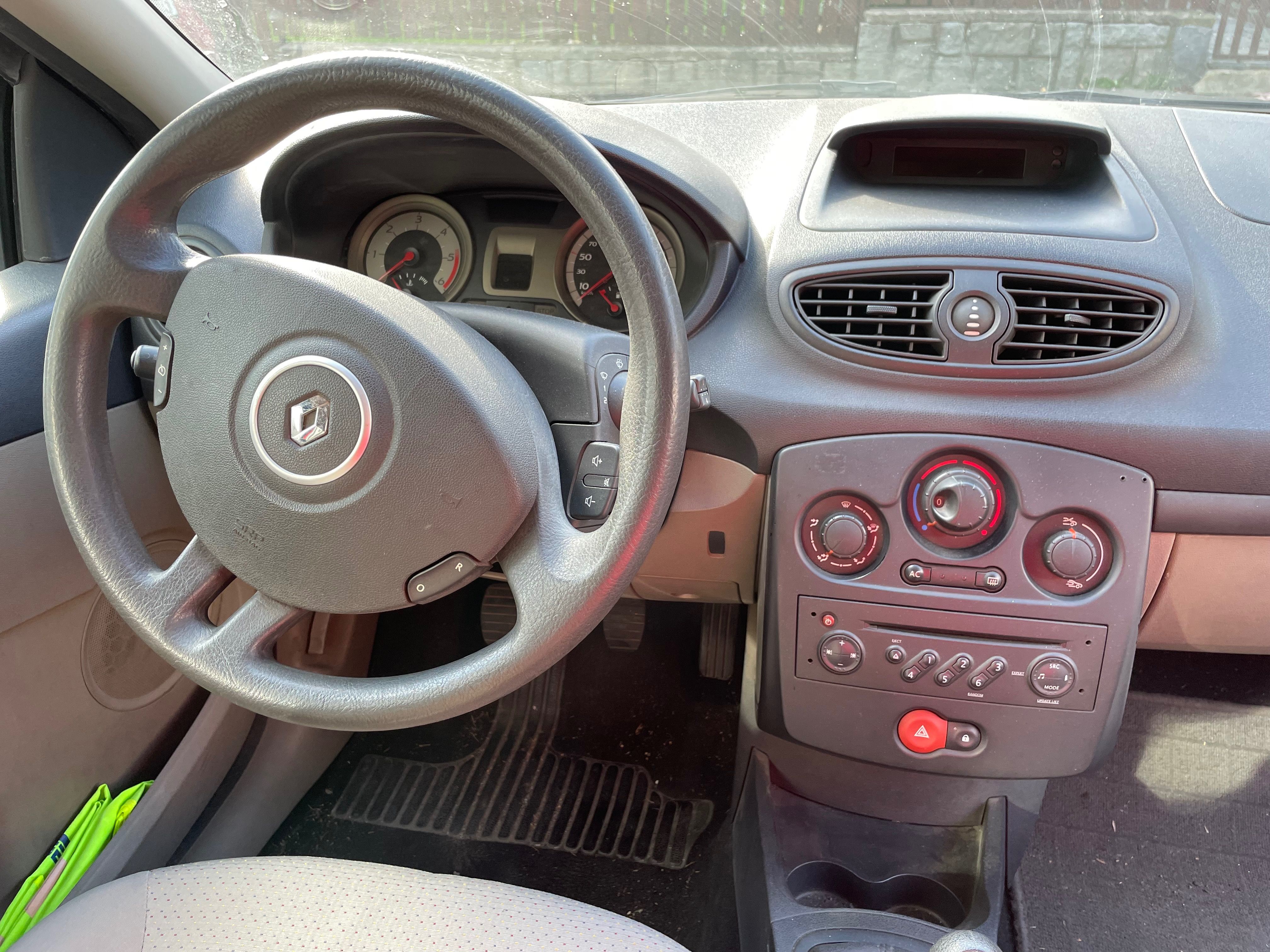 Renault Clio - fotka 4