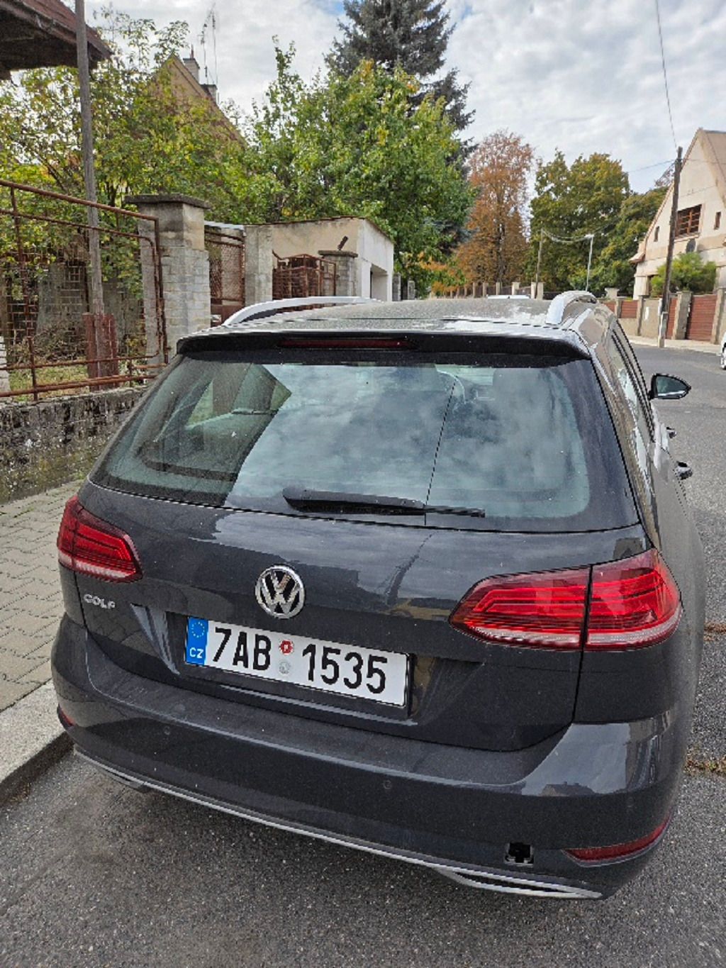 Volkswagen Golf Variant, Golf Variant 1,TDI, nepojízdný - fotka 3