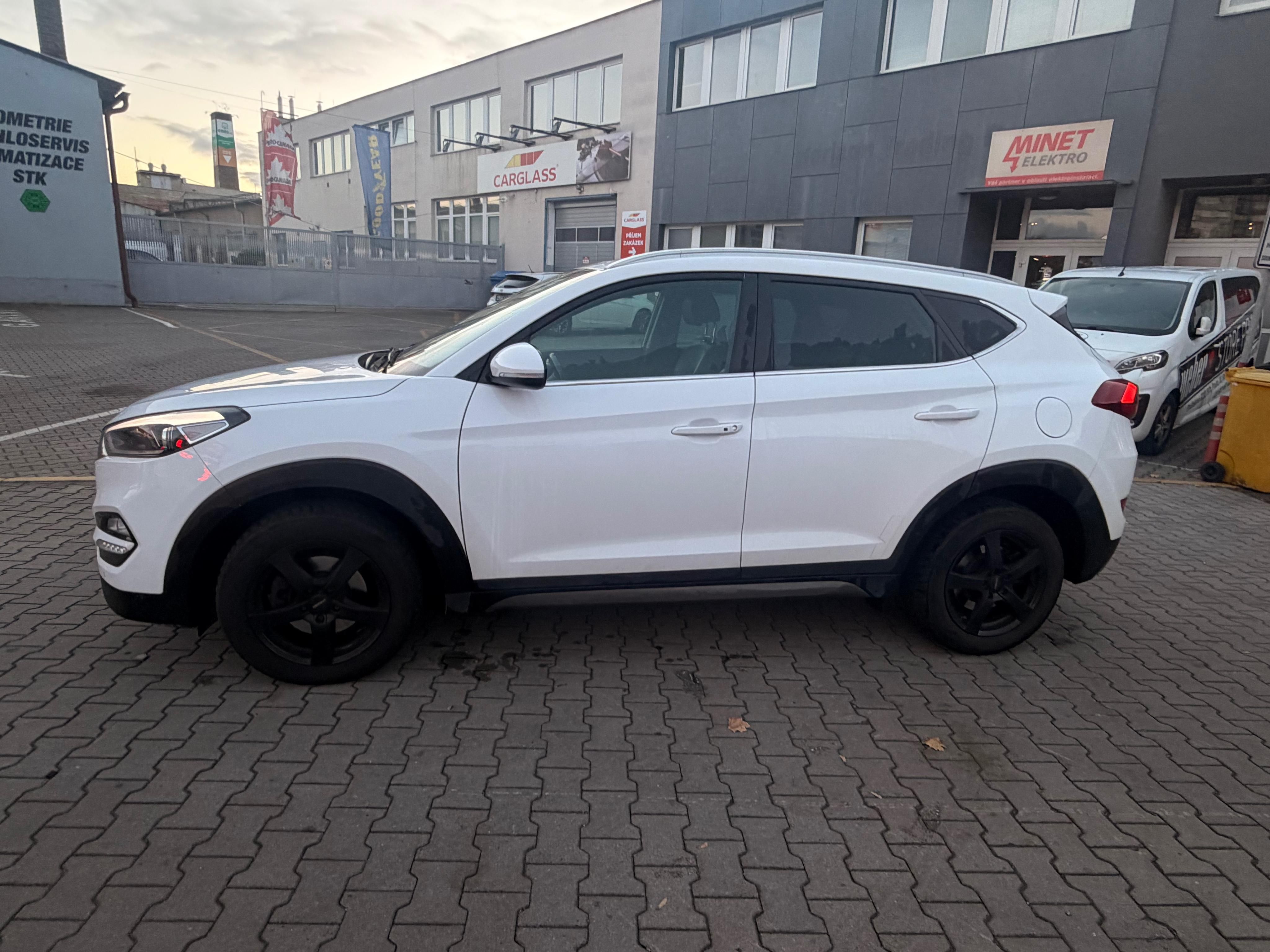 Hyundai Tucson, 1.7 - fotka 3