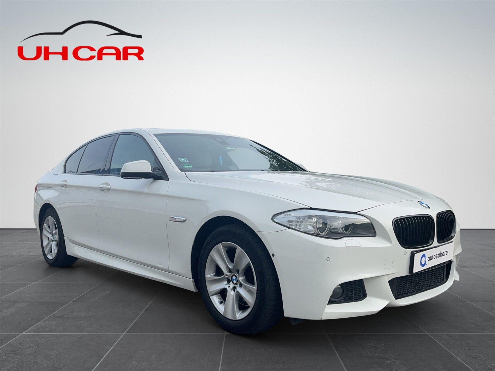 BMW Řada 5, 3,0   530 D xDrive - fotka 3