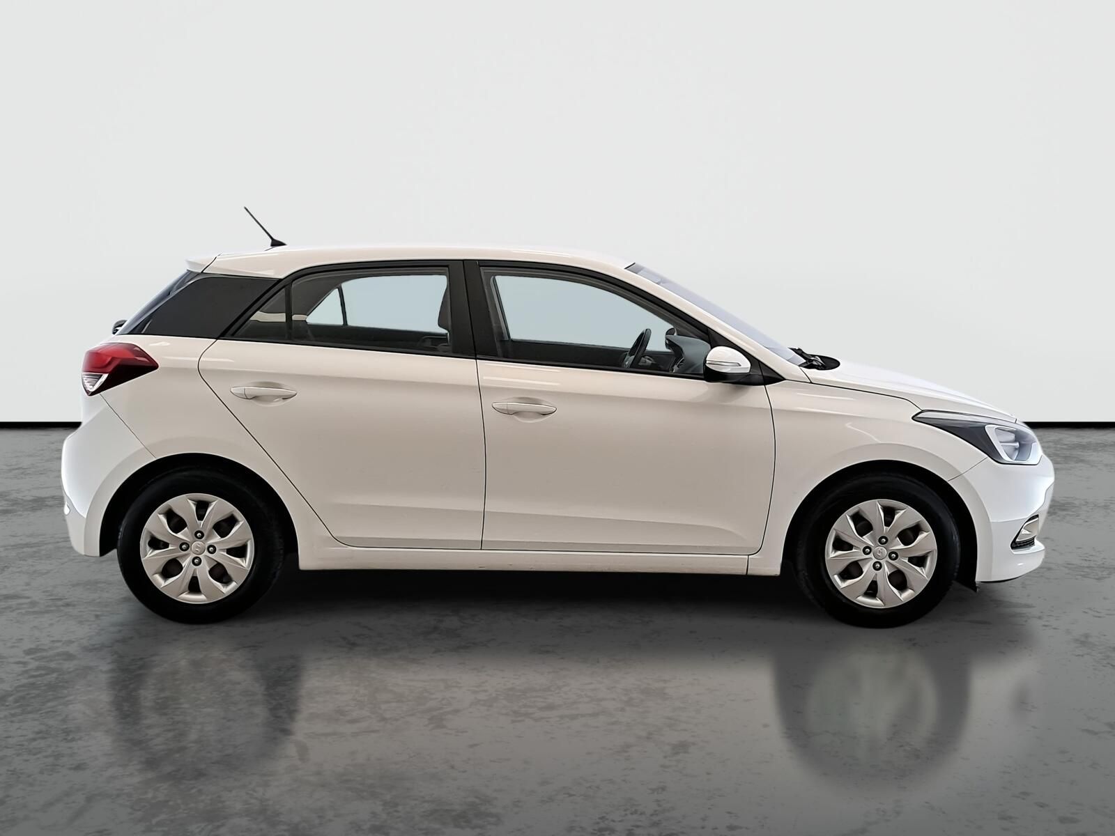 Hyundai i20, 1.2, Klima, El. okna - fotka 6