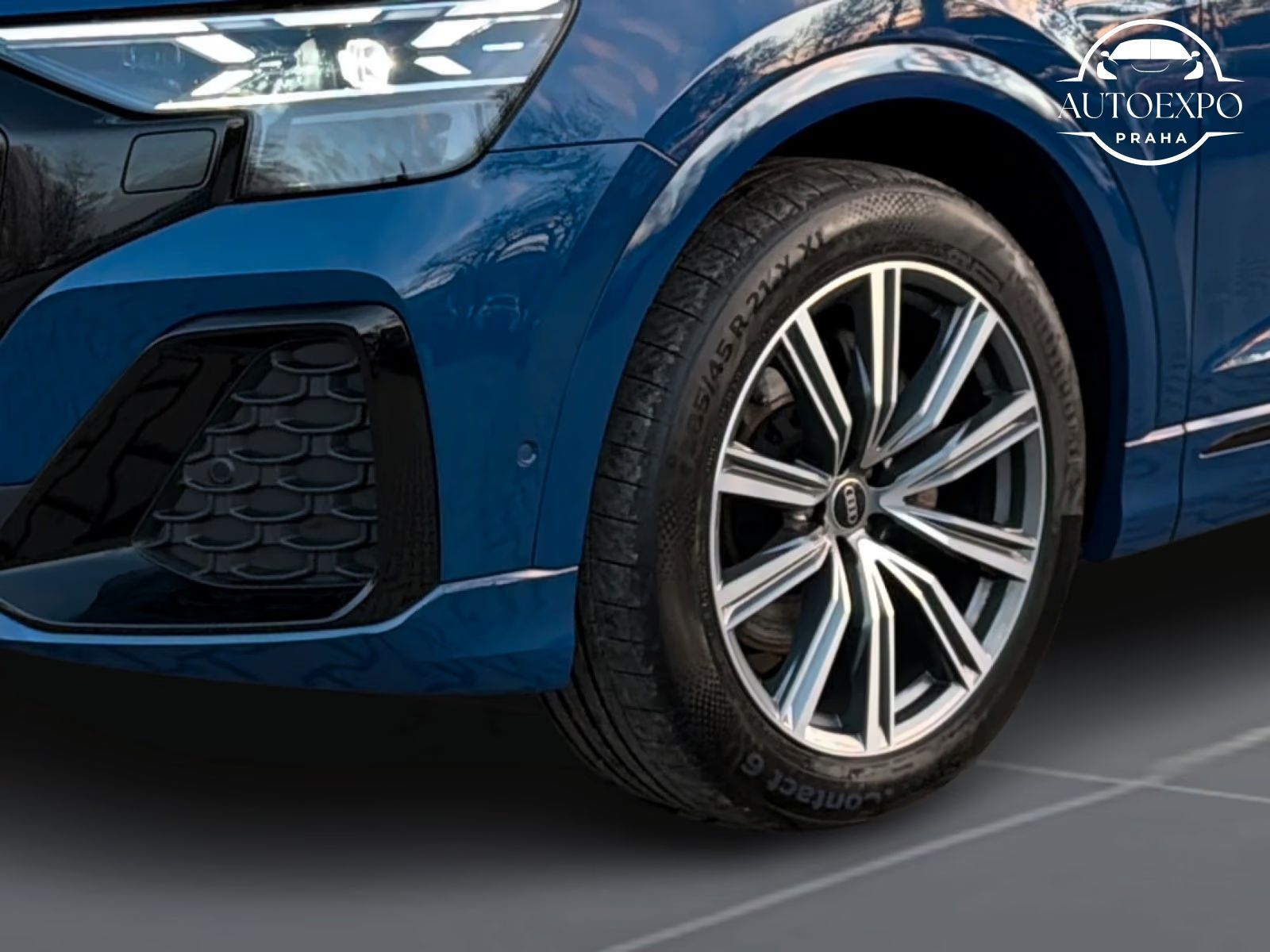 Audi Q8, 50 TDI quattro S line * - fotka 6