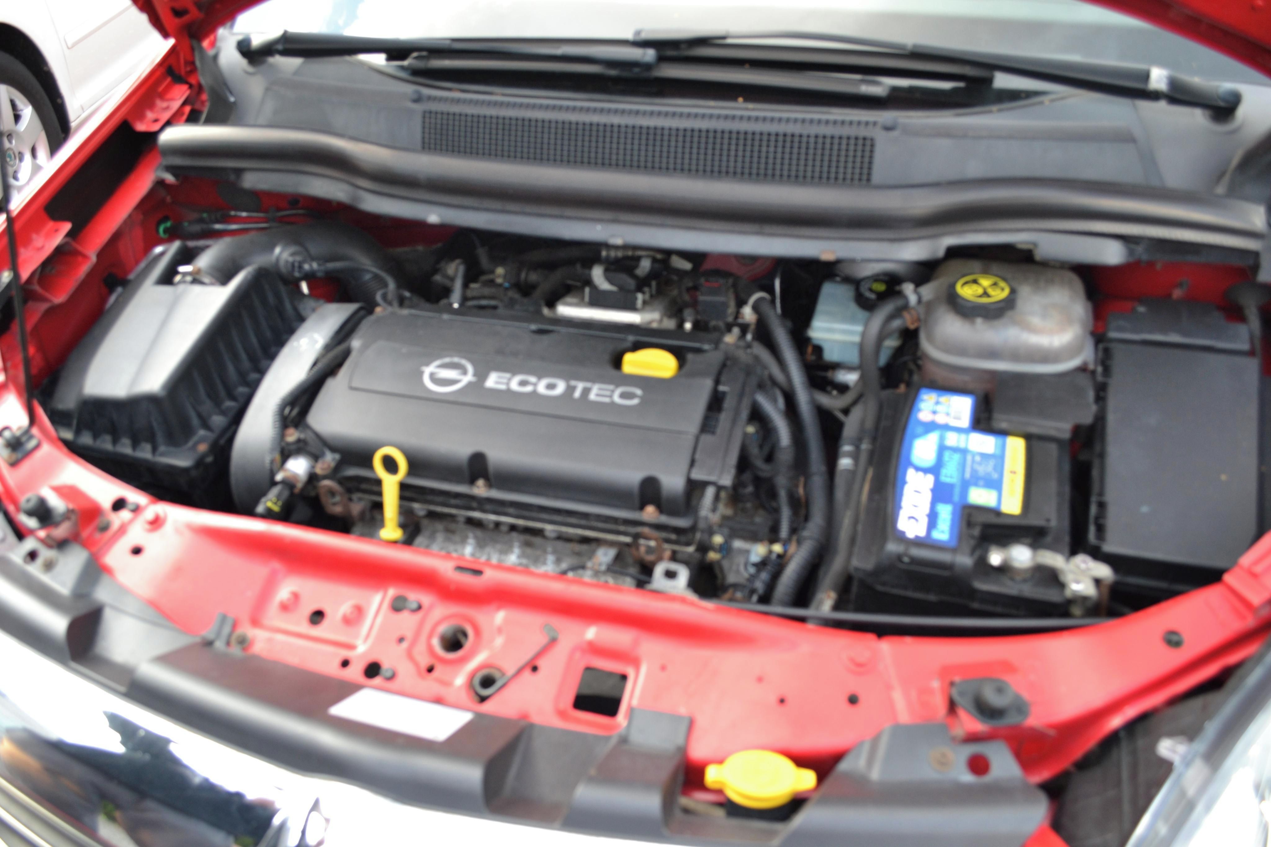 Opel Zafira, 1.8 BENZÍN |103 kW |7 MÍST | B - fotka 2