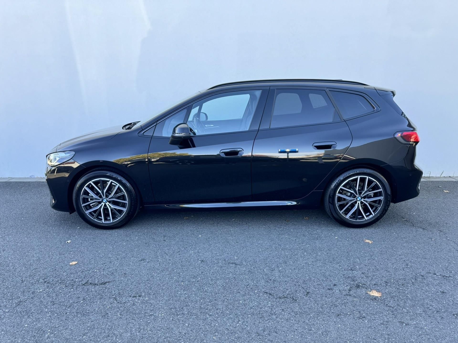 BMW Řada 2, 223i xDrive Active Tourer - fotka 3