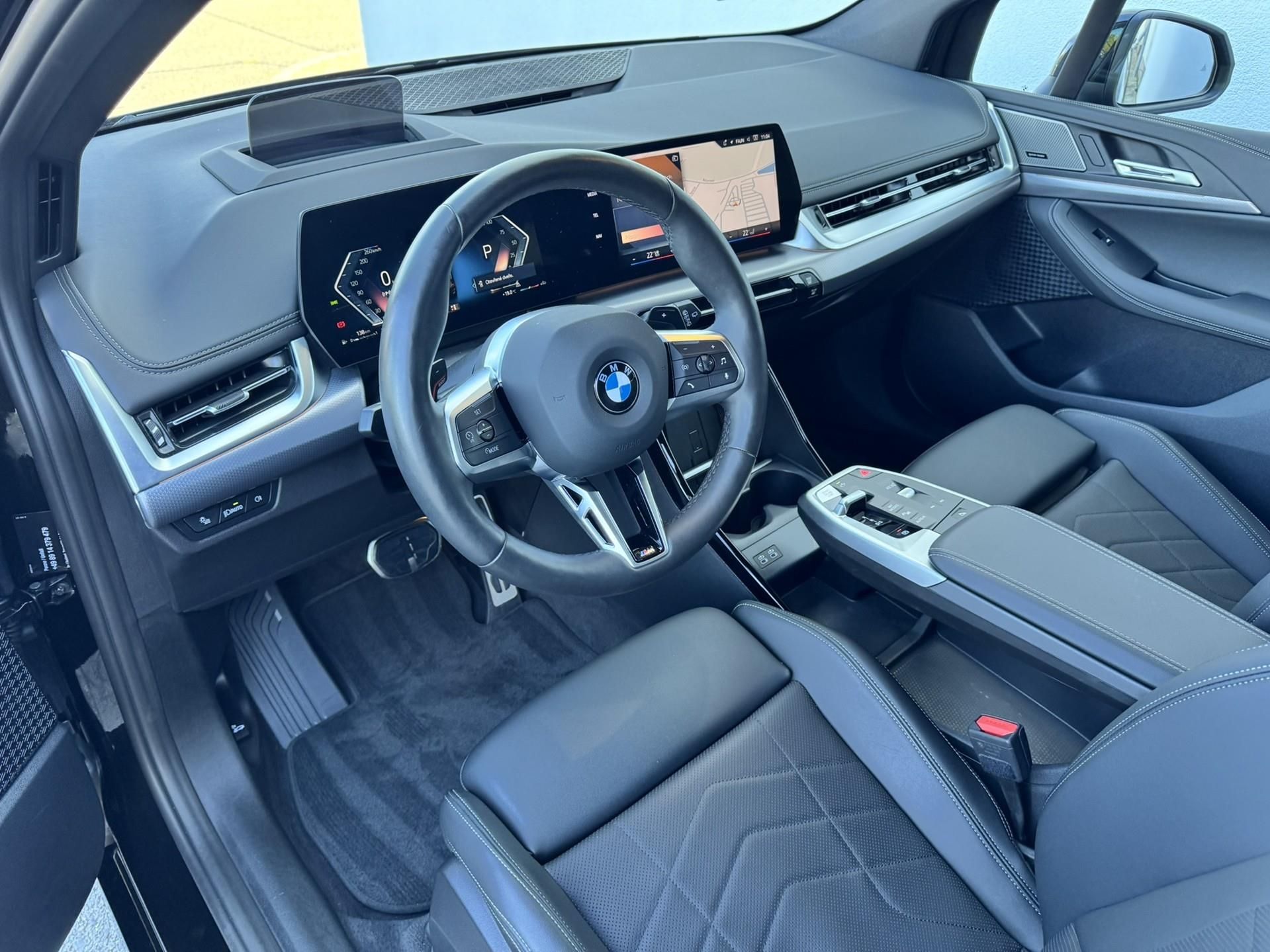 BMW Řada 2, 223i xDrive Active Tourer - fotka 5
