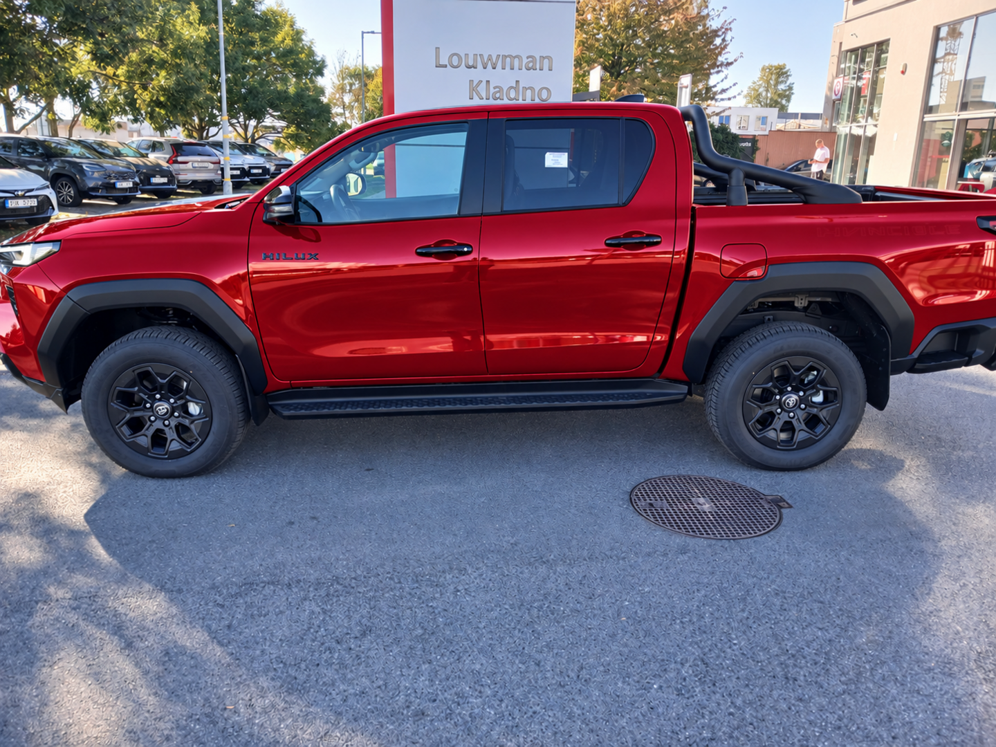 Toyota Hilux, 2.8L Diesel 48V MHEV - 4x4 - 6 - fotka 2