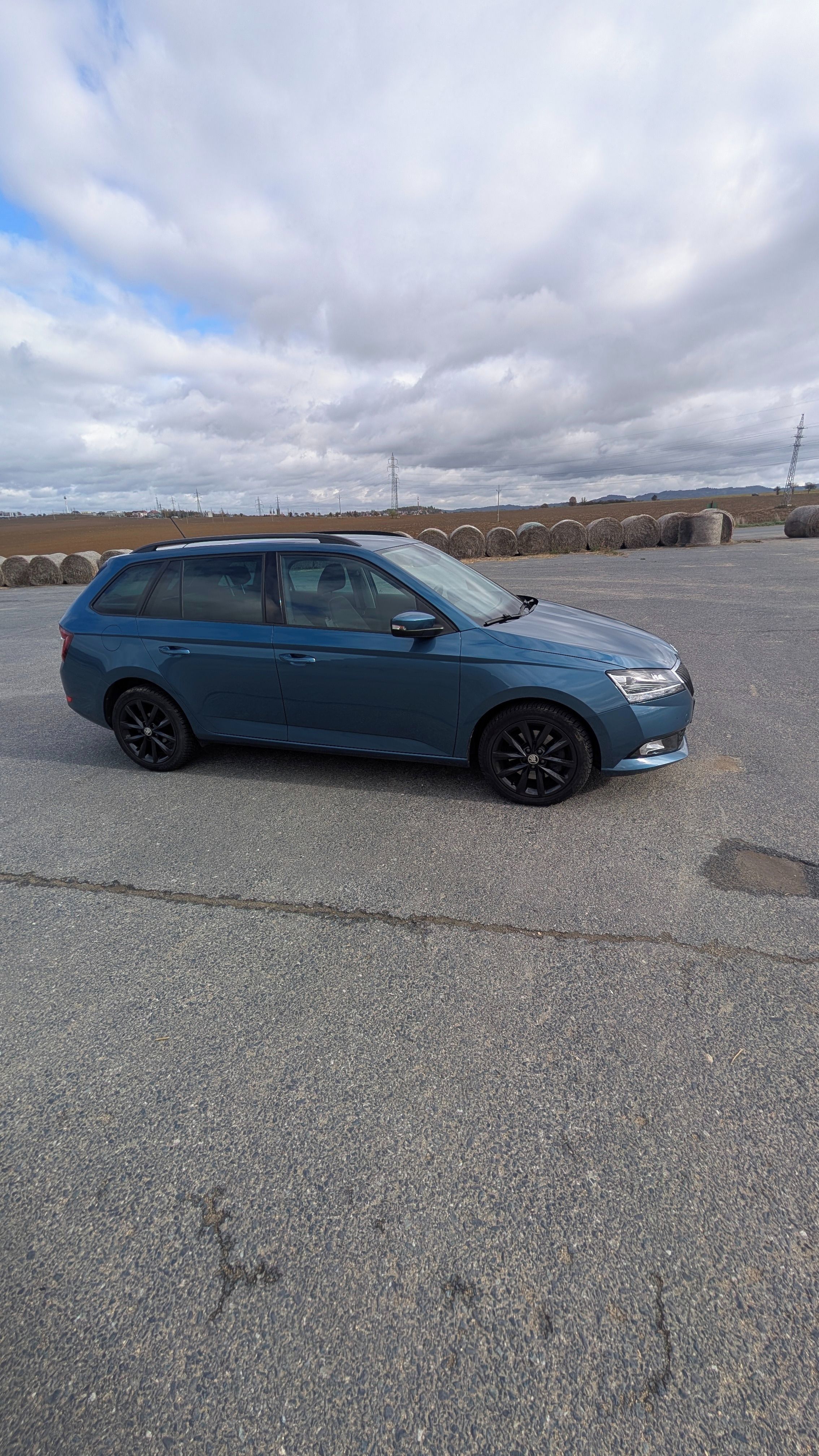 Škoda Fabia, AMBIENTE tovární záruka do7/27 - fotka 3