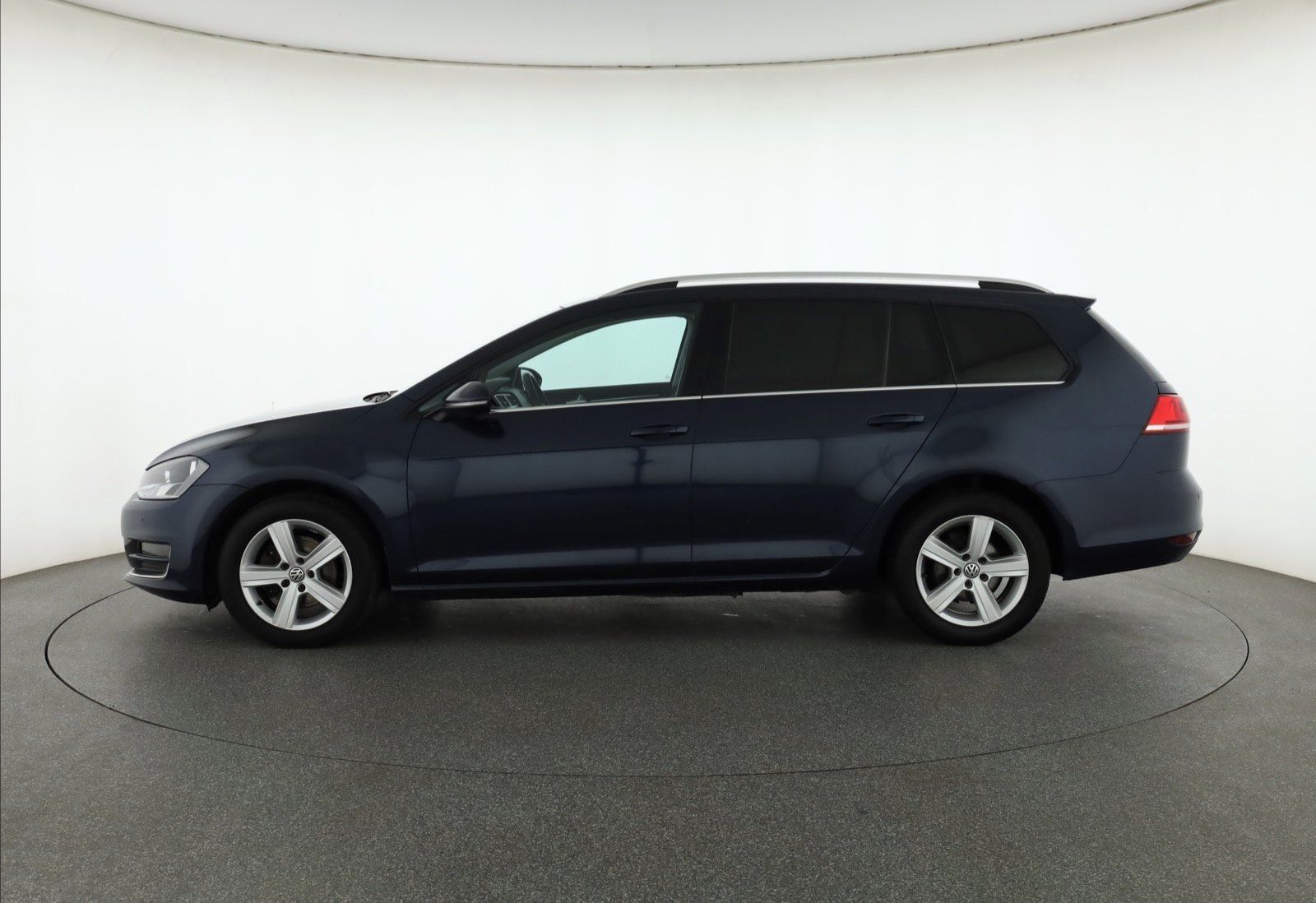Volkswagen Golf, 1.6 TDI, Comfortline - fotka 3
