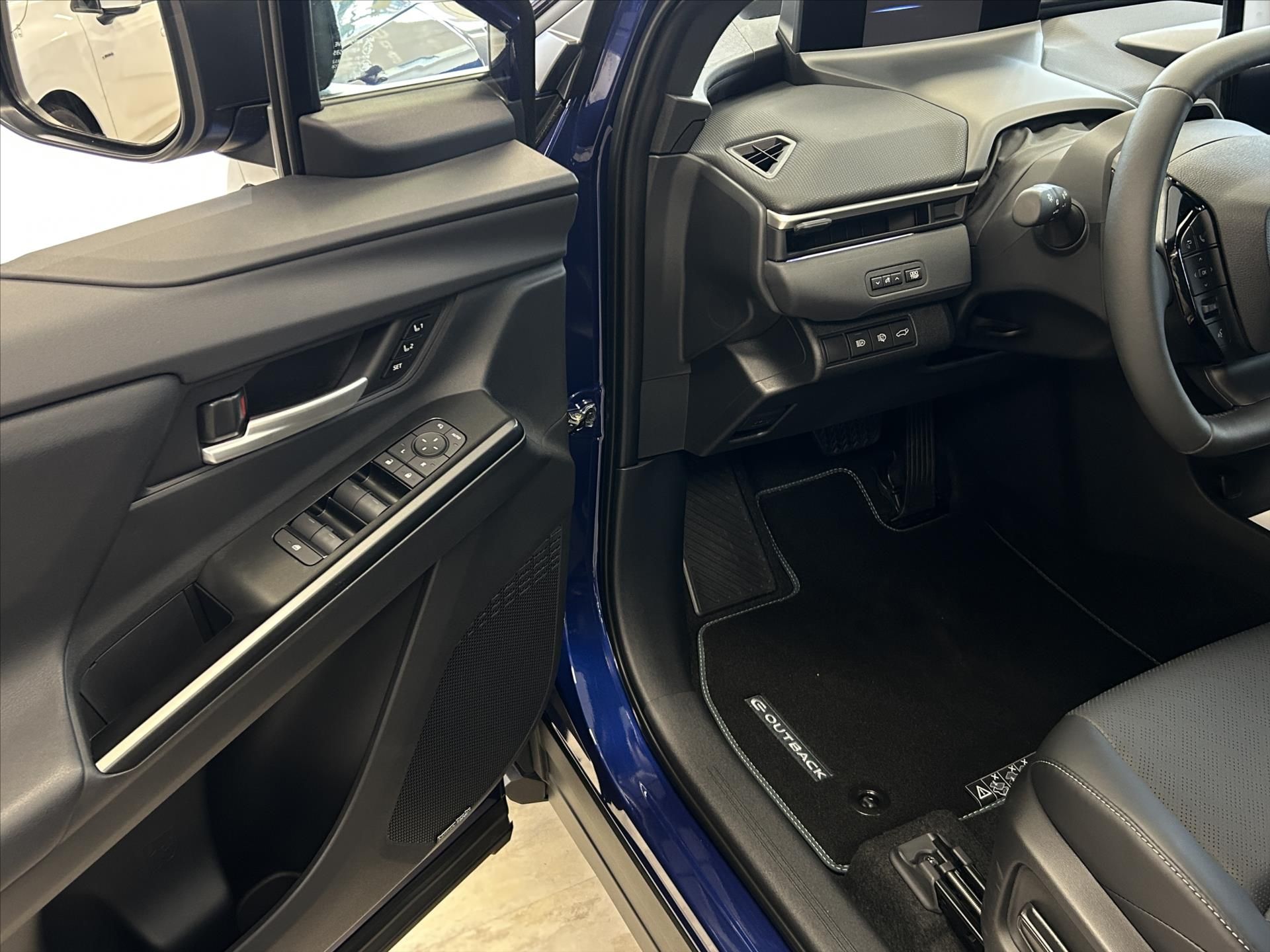 Subaru E-Outback, Executive - fotka 5