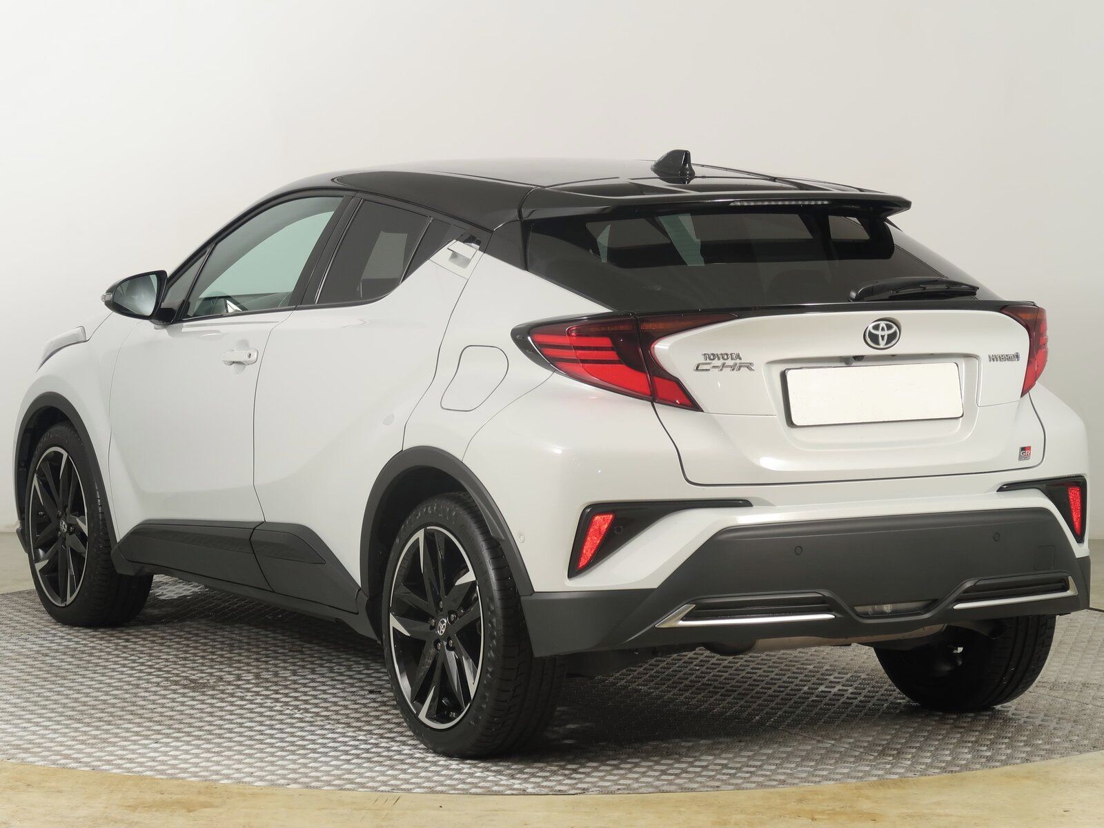 Toyota C-HR, 2.0 Hybrid, GR Sport, Automat - fotka 4