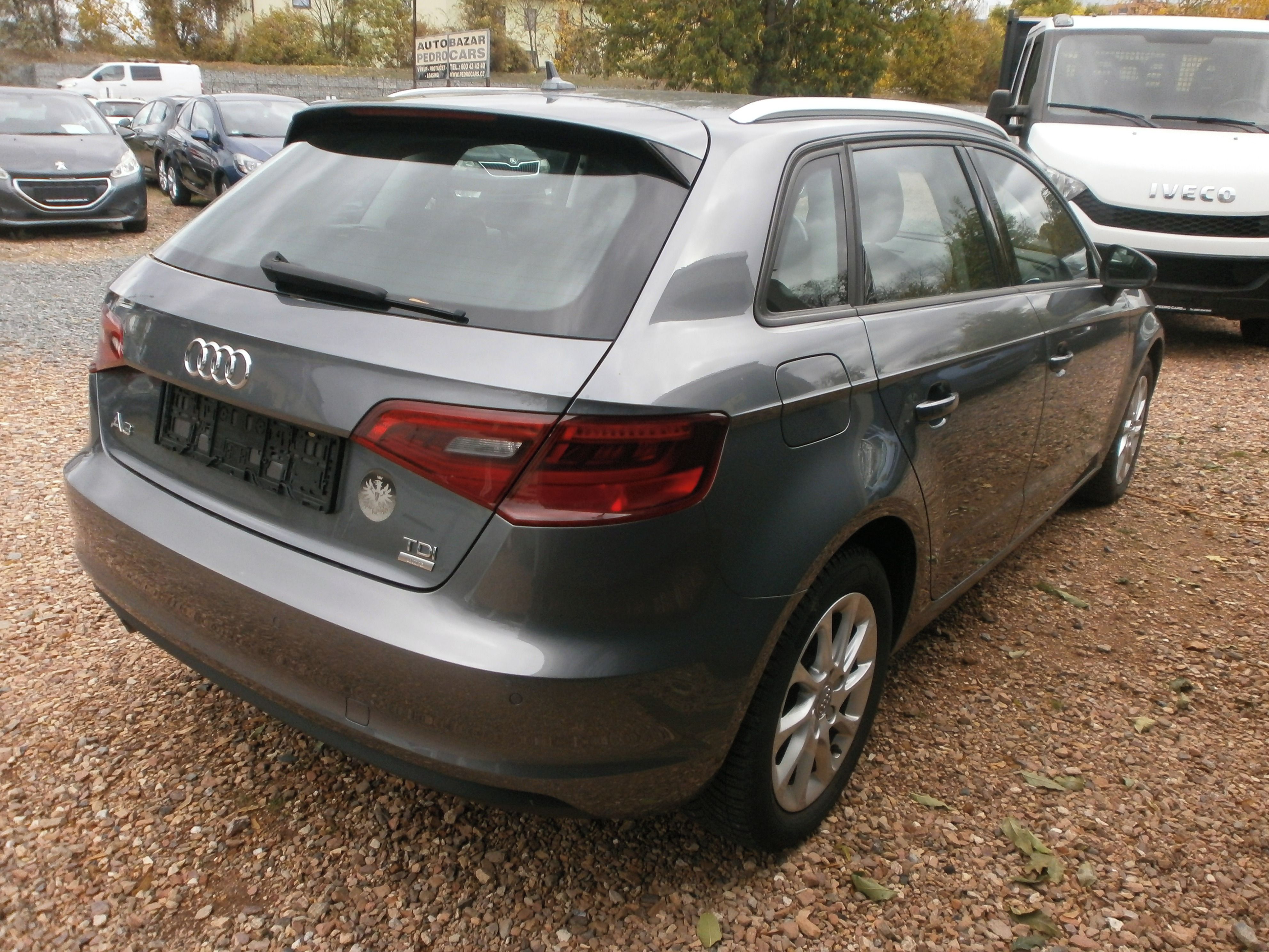 Audi A3, 1.6TDI-81KW,SERVISNÍ KNIHA!TOP - fotka 5