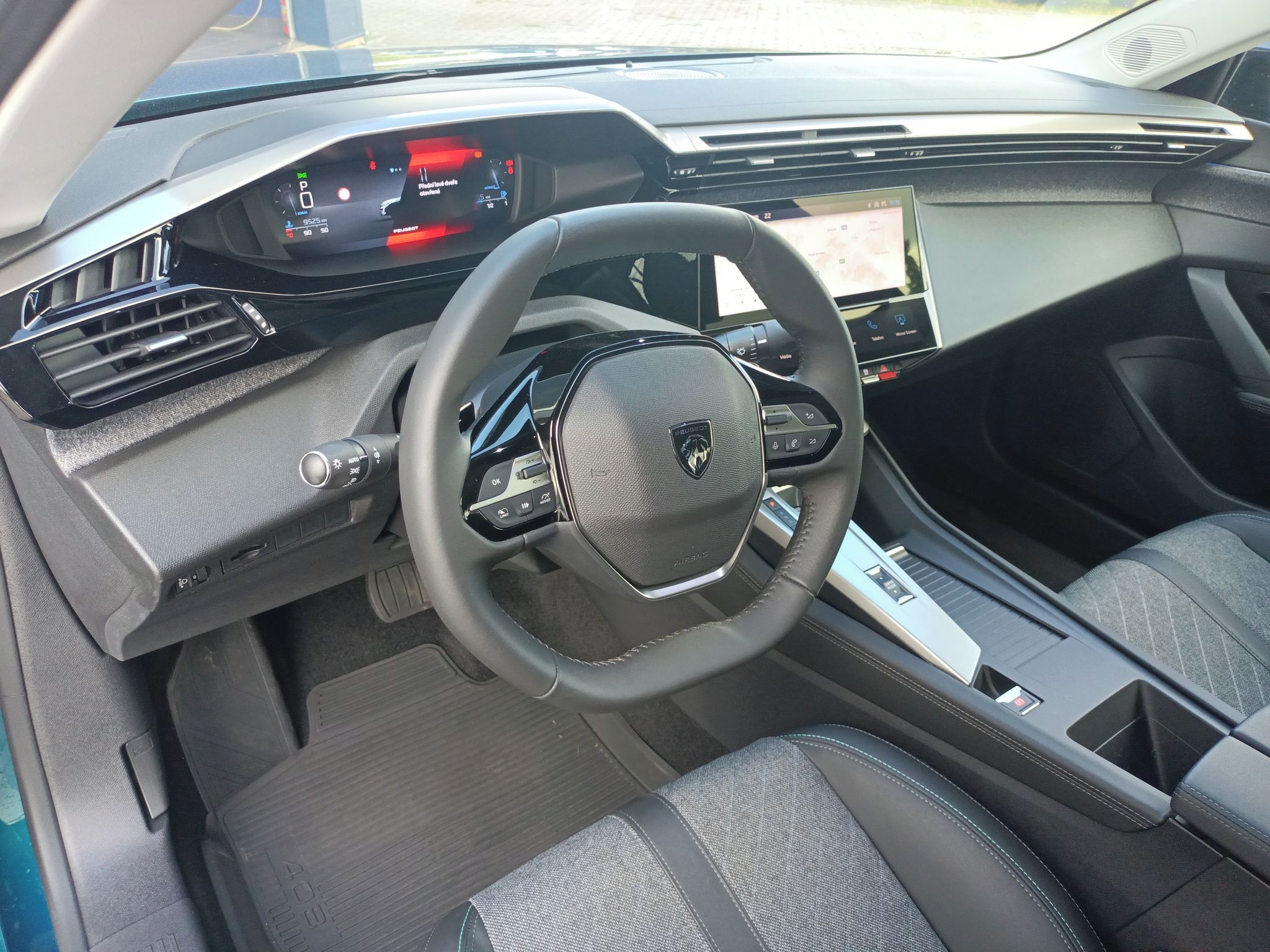 Peugeot 408, Allure AllurePack1.2 PT130k - fotka 6