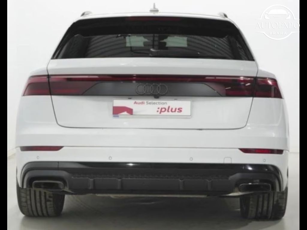 Audi Q8, 55 TFSiE S-Line BlackEdition * - fotka 3