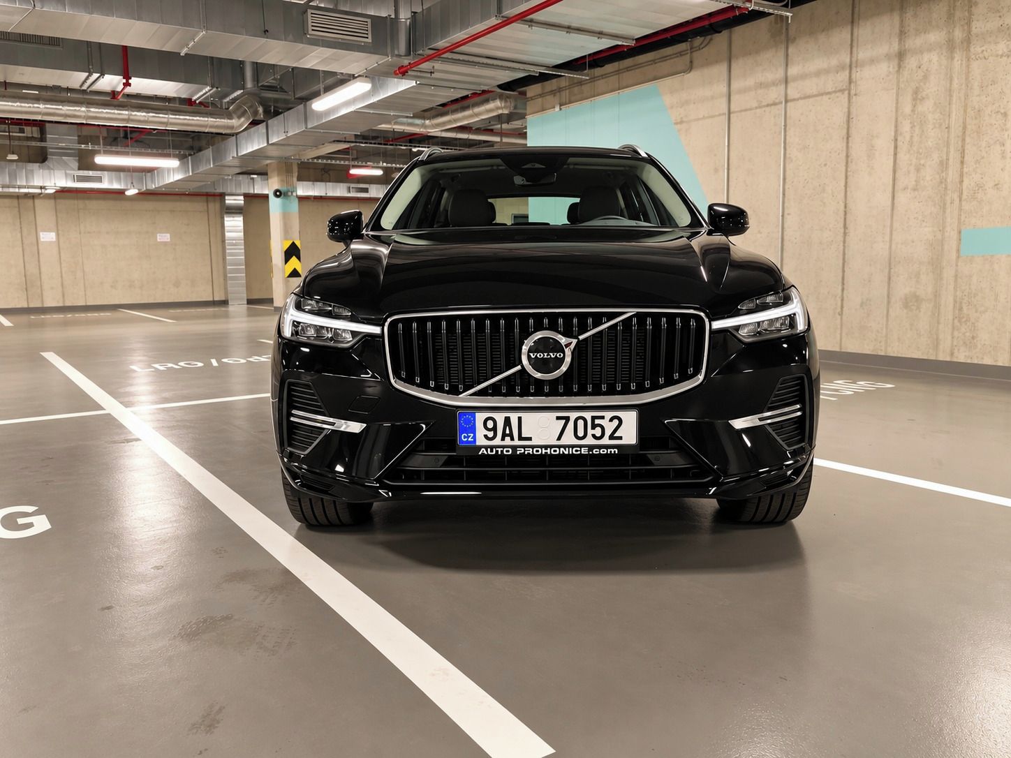 Volvo XC60, 2.0, B5 Core AWD, 184 KW - fotka 3