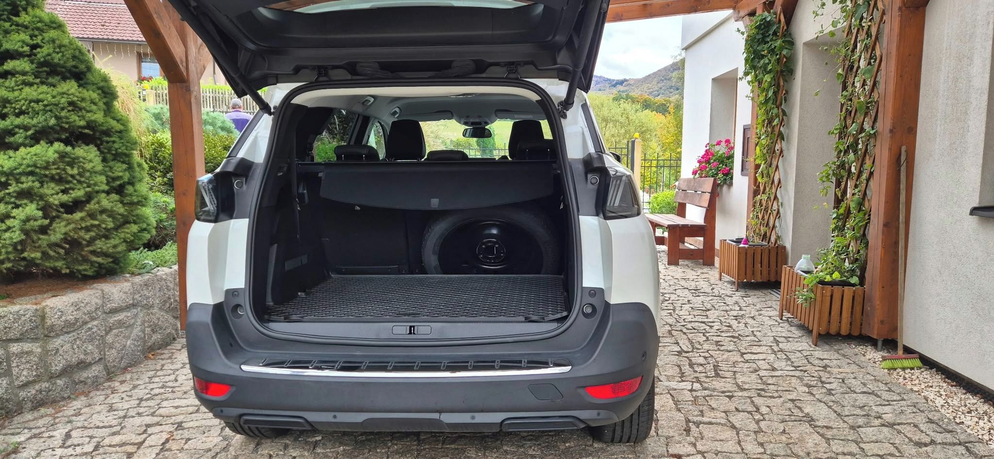 Peugeot 5008, 2.0 Blue HDi - fotka 3