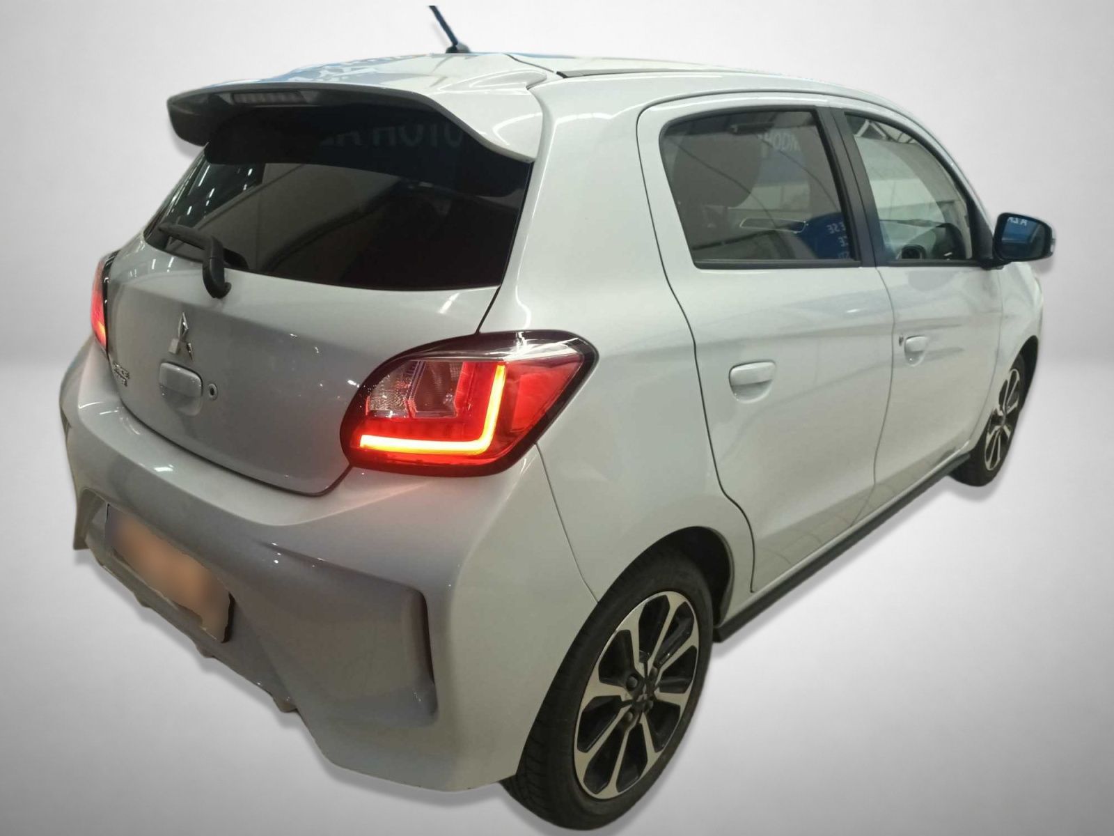 Mitsubishi Space Star, 1.2 MIVEC, Automat, ČR,1.maj - fotka 2
