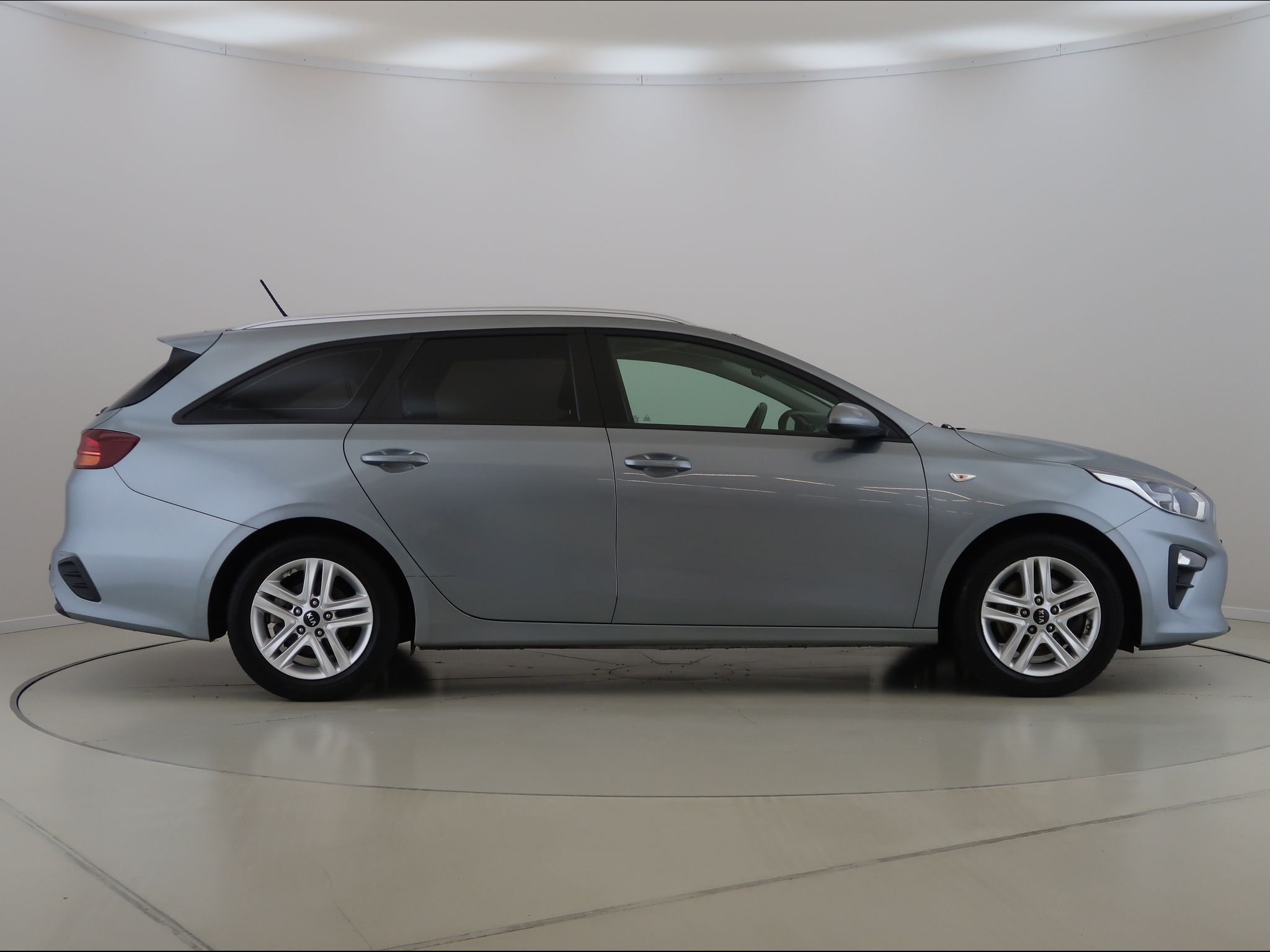 Kia Cee´d, 1.4CVVT,73KW,Manuál,CZ - fotka 4