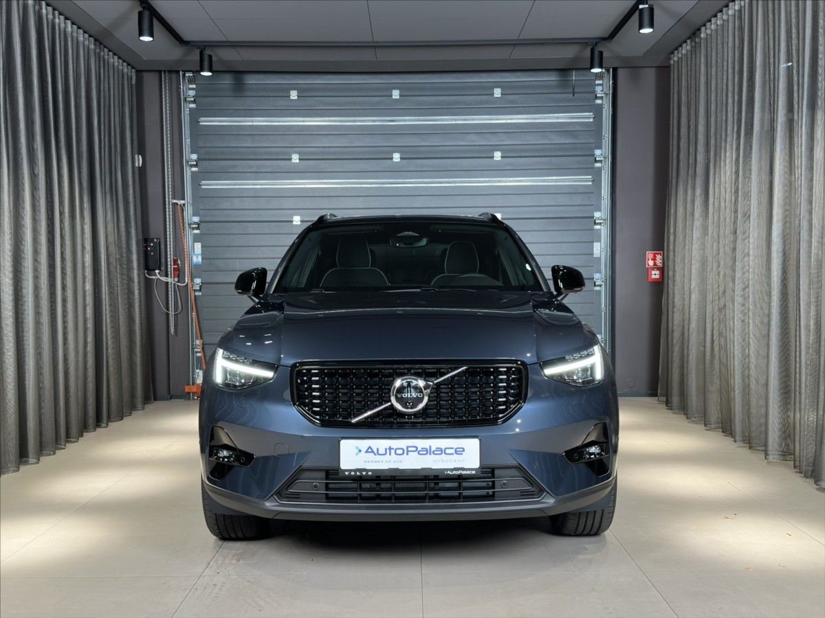 Volvo XC40, 2,0 B4  Ultra - fotka 6