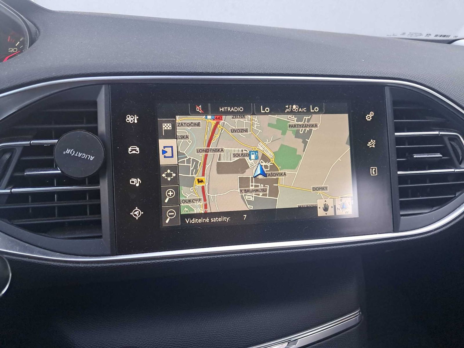 Peugeot 308, 1.6 BlueHDi - fotka 3