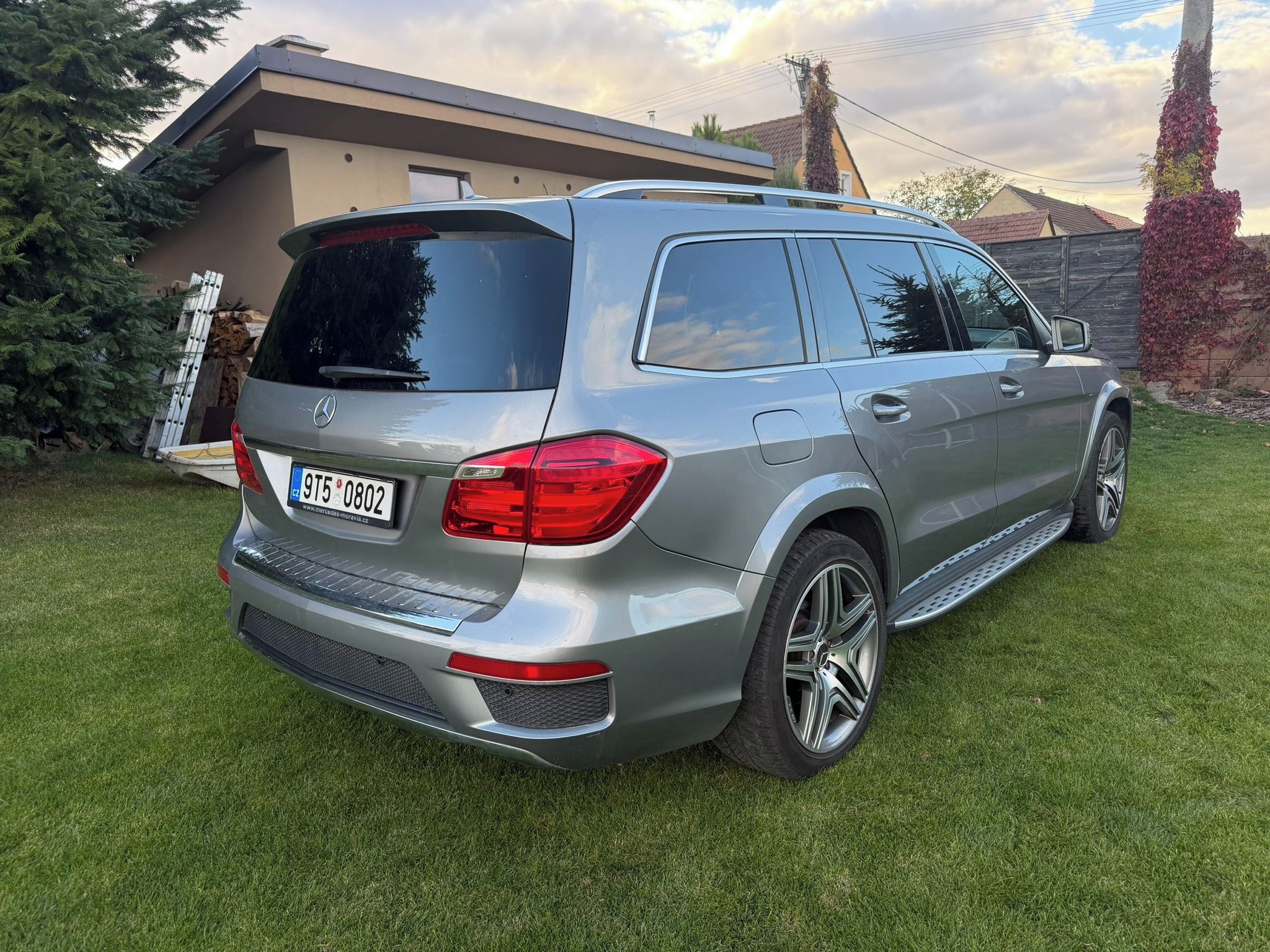 Mercedes-Benz GL, 350 BlueTEC 4MATIC, 2. majitel - fotka 3