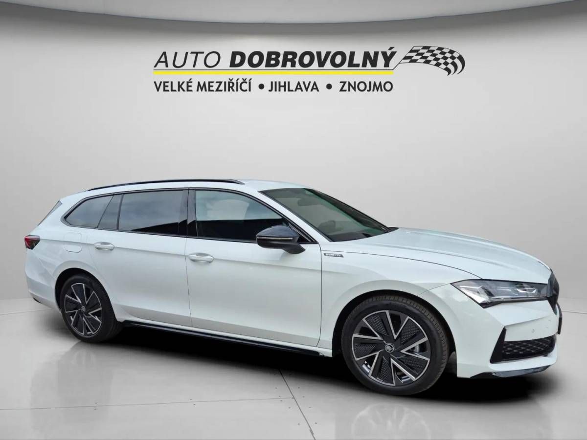 Škoda Superb, Combi Sportline 2,0TDI 110kW D - fotka 4