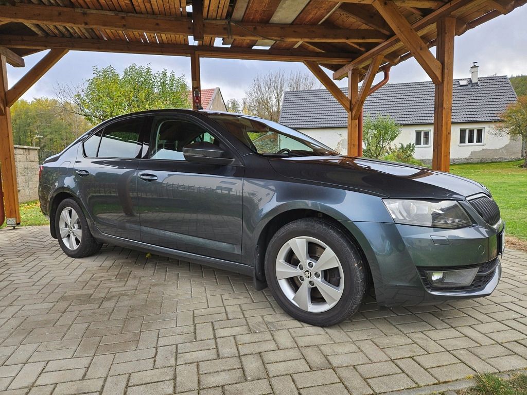 Škoda Octavia, 2.0TDI 135 kW DSG 4x4 Elegance
