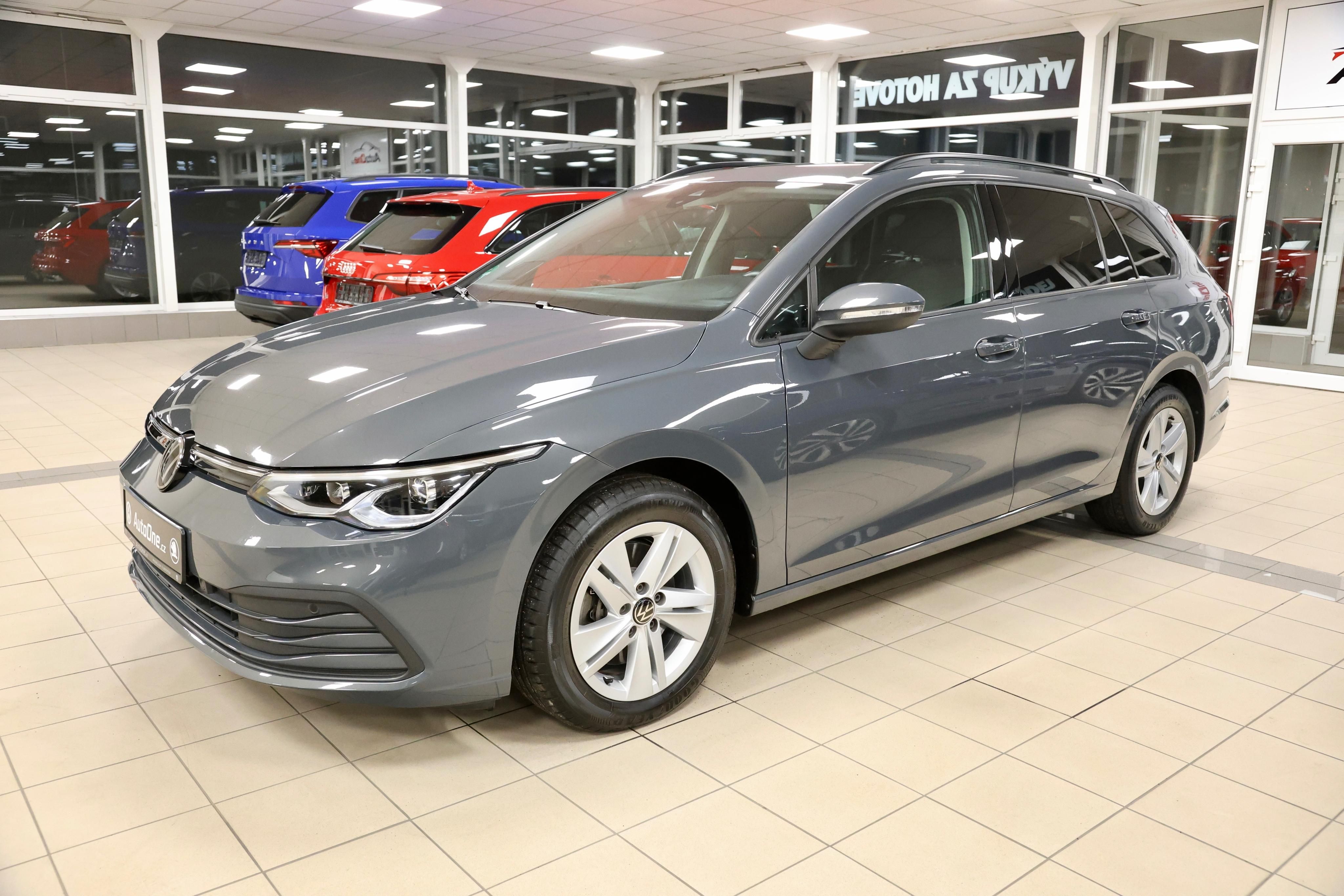 Volkswagen Golf Variant, 2.0TDI DSG Display LED Navi - fotka 5