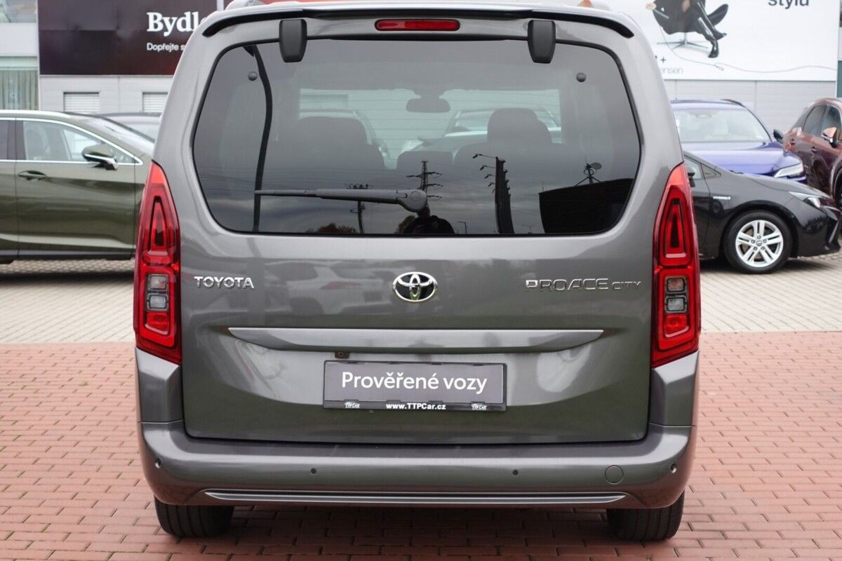 Toyota Proace City Verso, 1.5 D4-D 130 - 6 MT Long 5D Fa - fotka 5