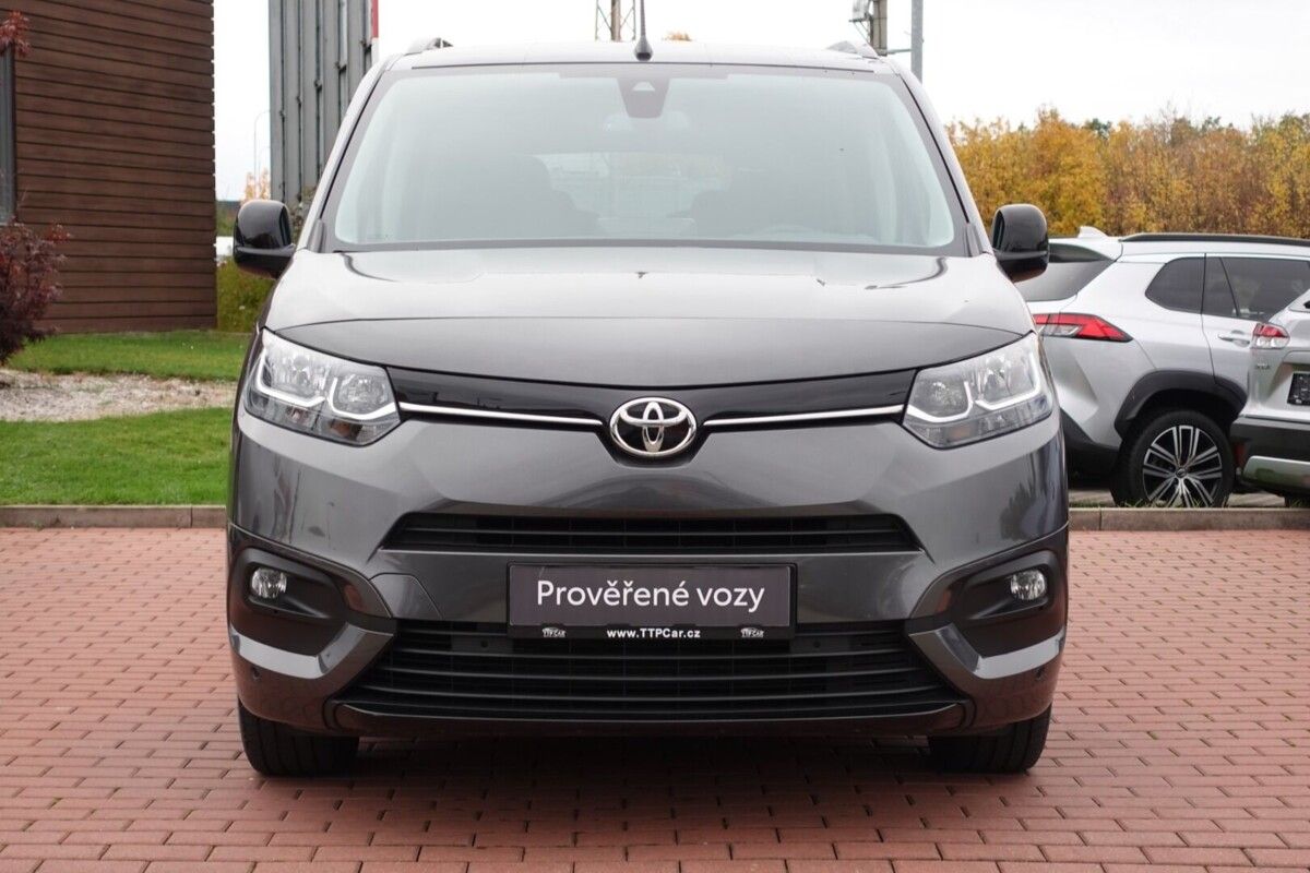 Toyota Proace City Verso, 1.5 D4-D 130 - 6 MT Long 5D Fa - fotka 2