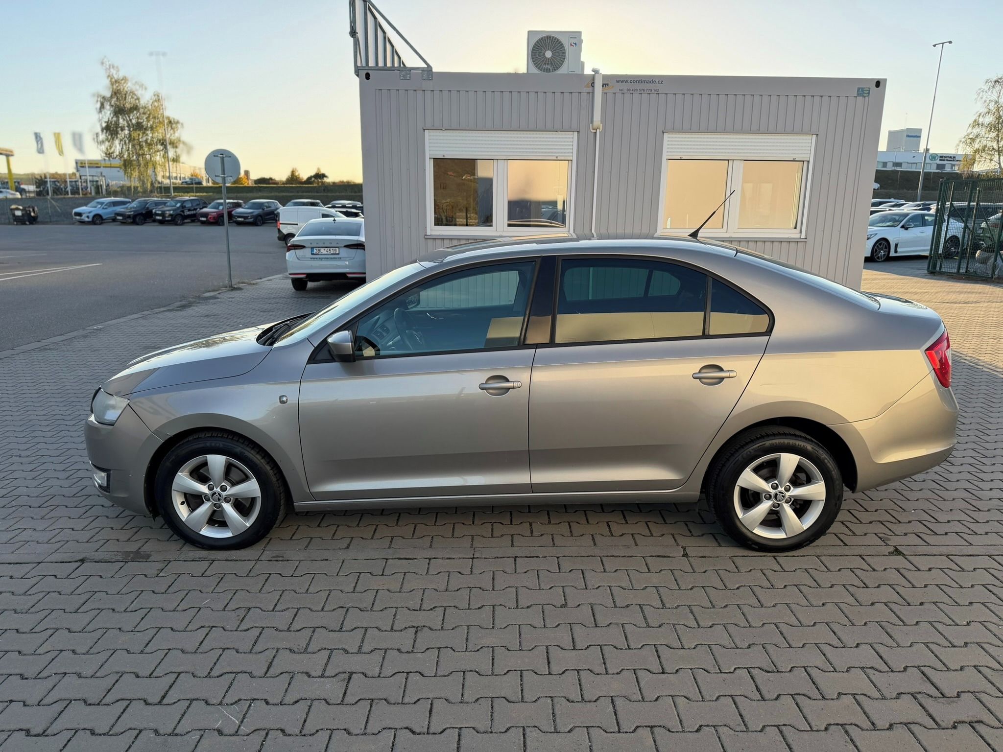 Škoda Rapid, 1.2 TSI 77kW Ambition - fotka 4