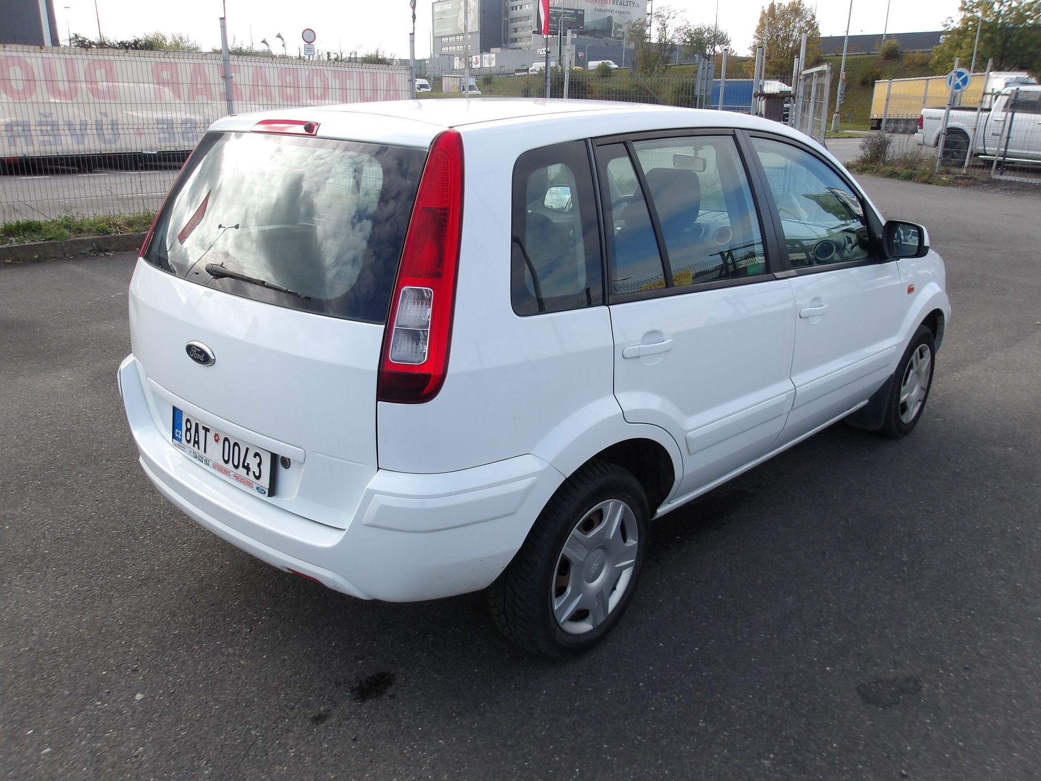 Ford Fusion, 1,4i 55kW Naj. 75000km - fotka 5