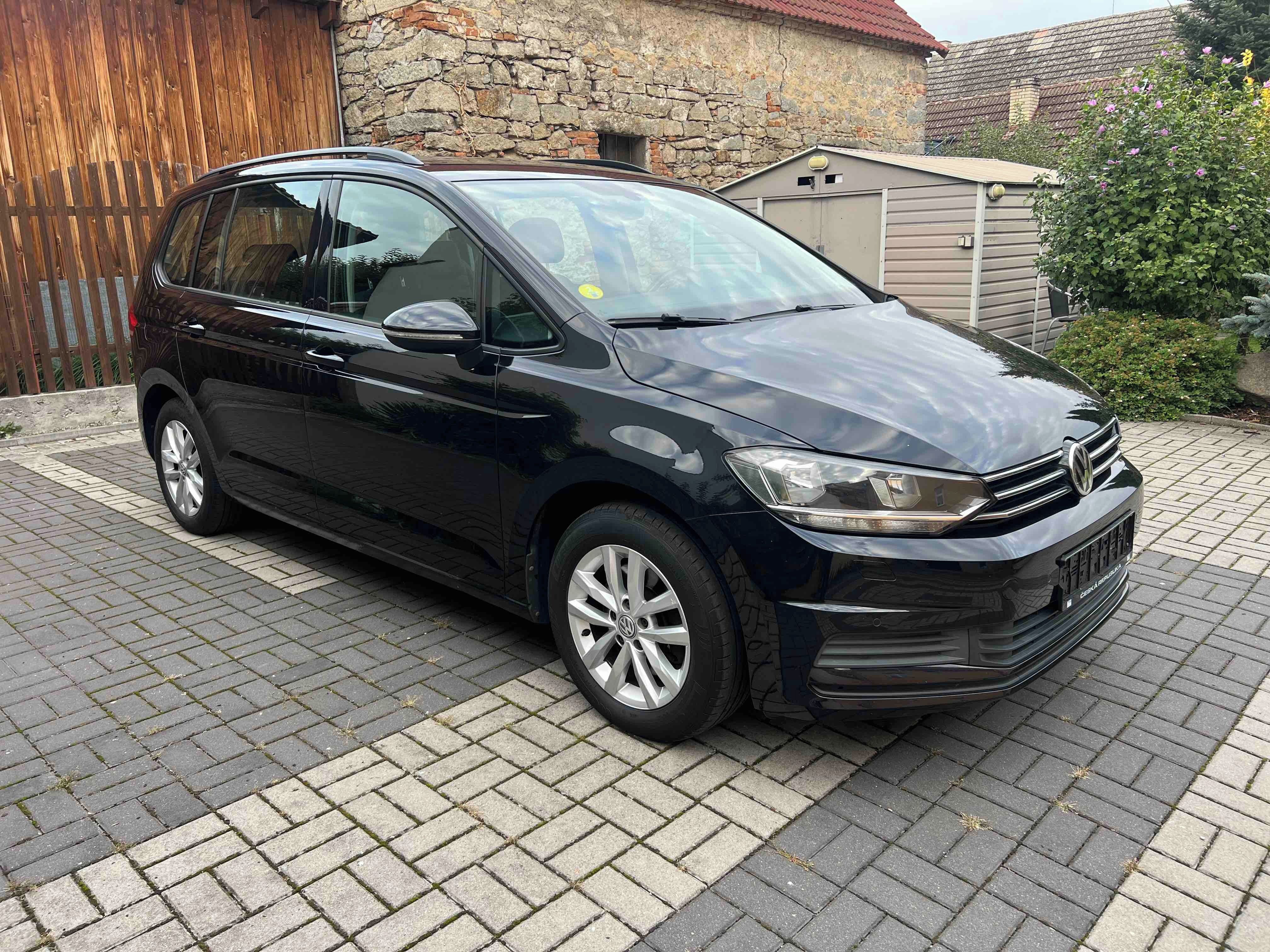 Volkswagen Touran, 2.0TDI 110kw DSG - fotka 3