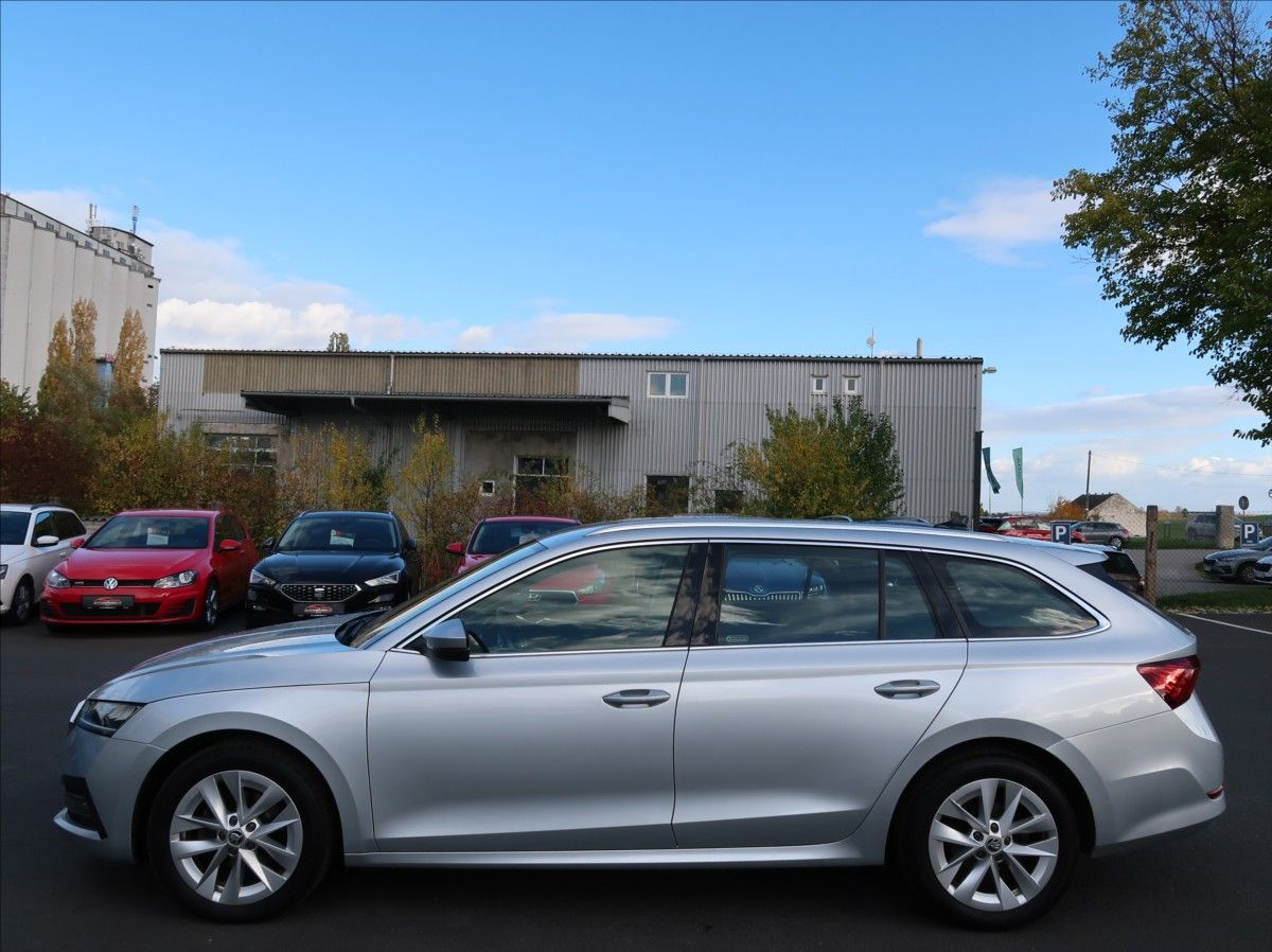 Škoda Octavia, 2,0 TDi,Style,1majČR,Serv.,DPH - fotka 5