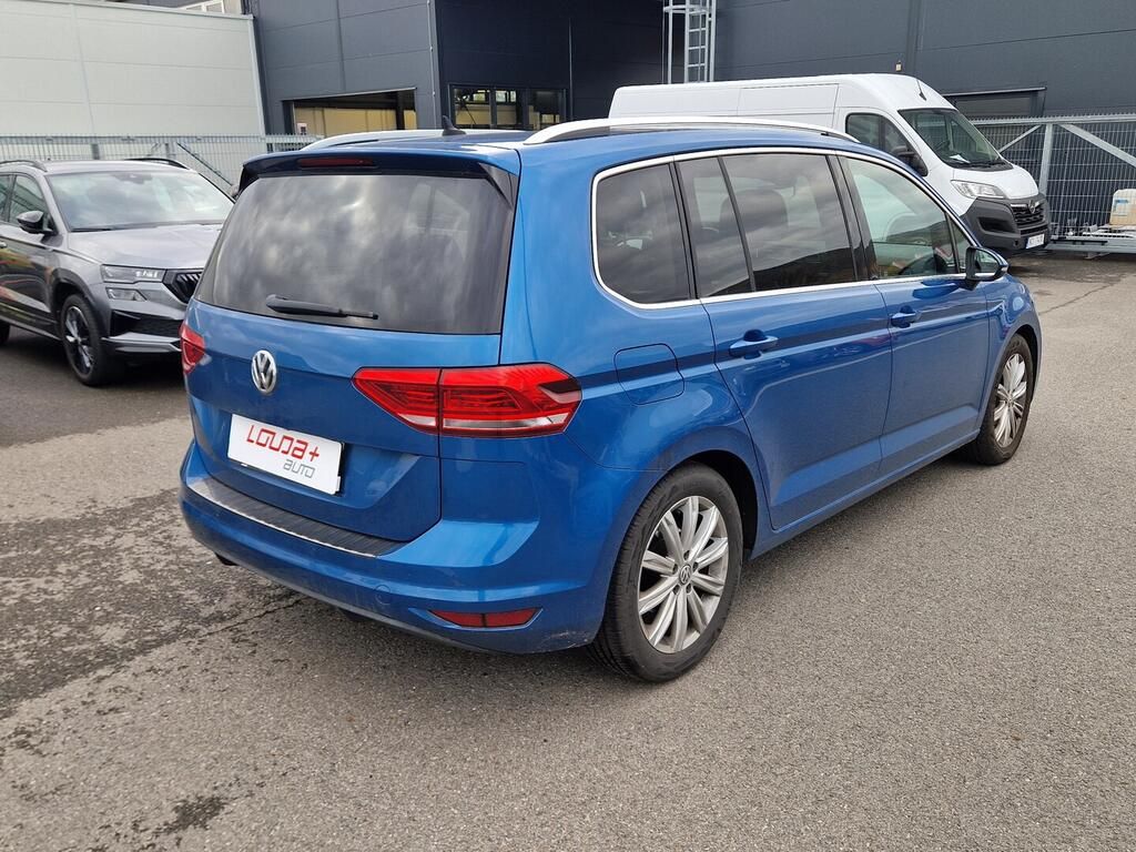 Volkswagen Touran, Highline 1.6 TDI 85 kW - fotka 2