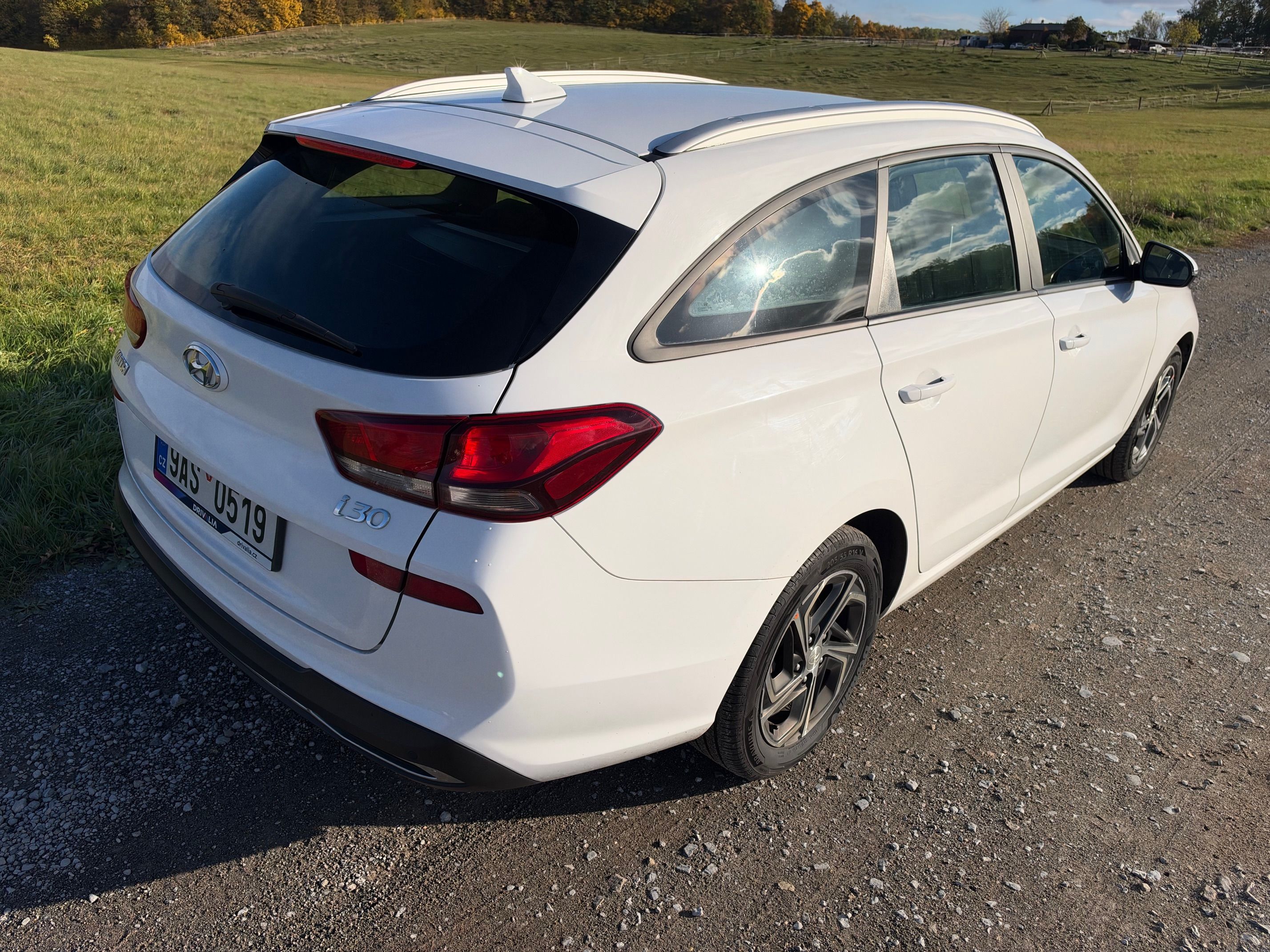 Hyundai i30, 1.0T-GDi 88kW COMF. KAMERA ČR - fotka 3