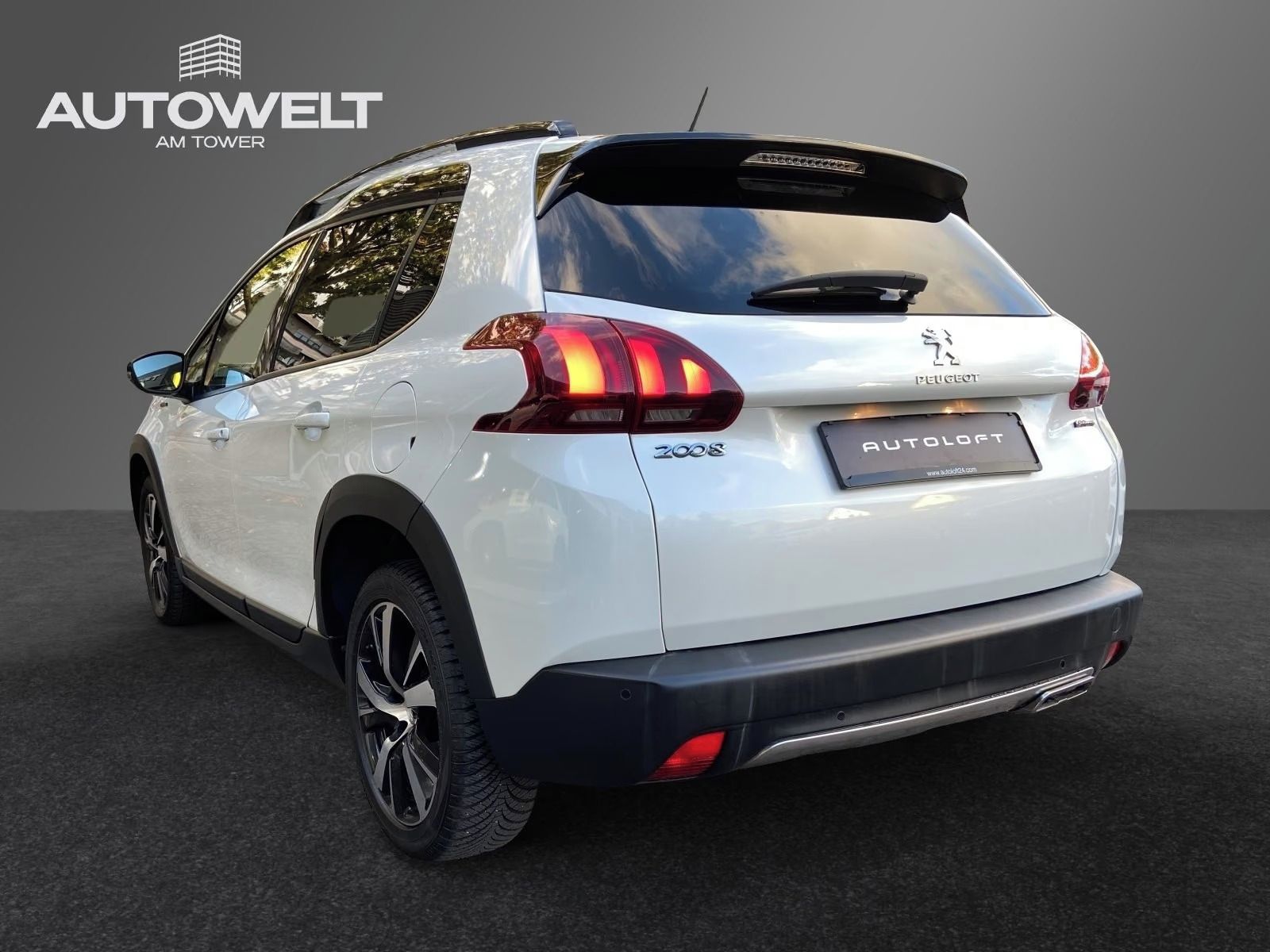 Peugeot 2008, GT-line  ZÁRUKA 1 ROK - fotka 3