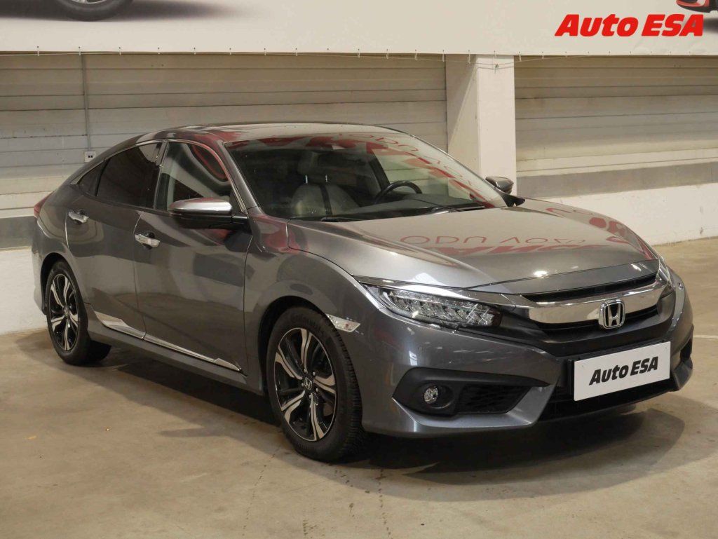 Honda Civic, 1.5VTEC Turbo,servis.kniha